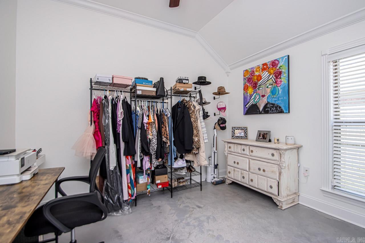 COUNTRY CLUB OF ARK THE - Residential