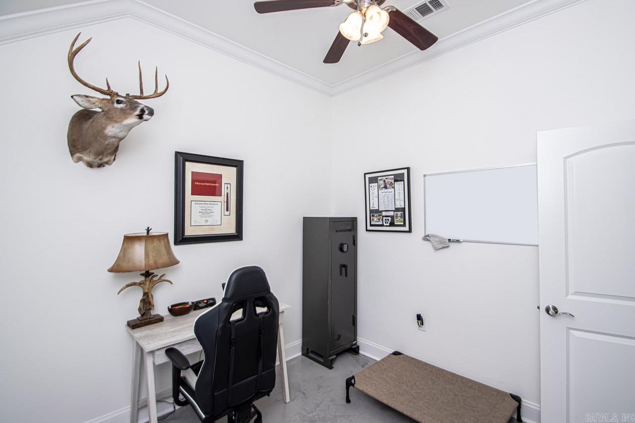 COUNTRY CLUB OF ARK THE - Residential