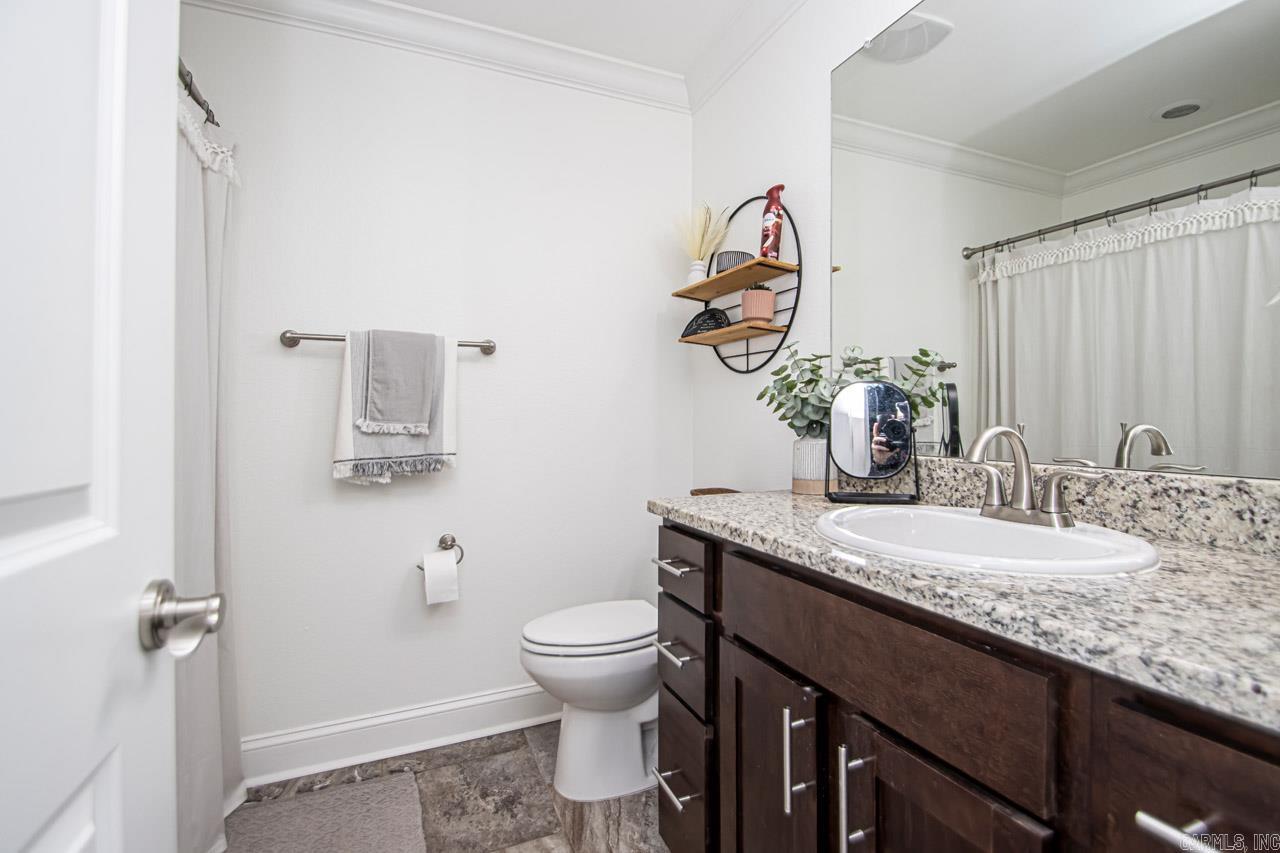 COUNTRY CLUB OF ARK THE - Residential