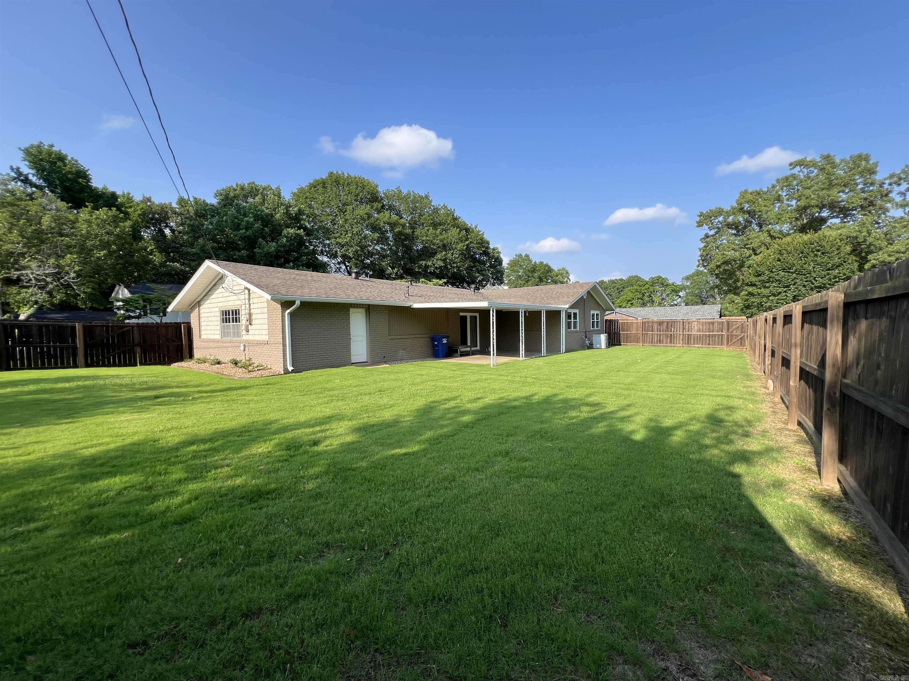 WEST GATE - Residential