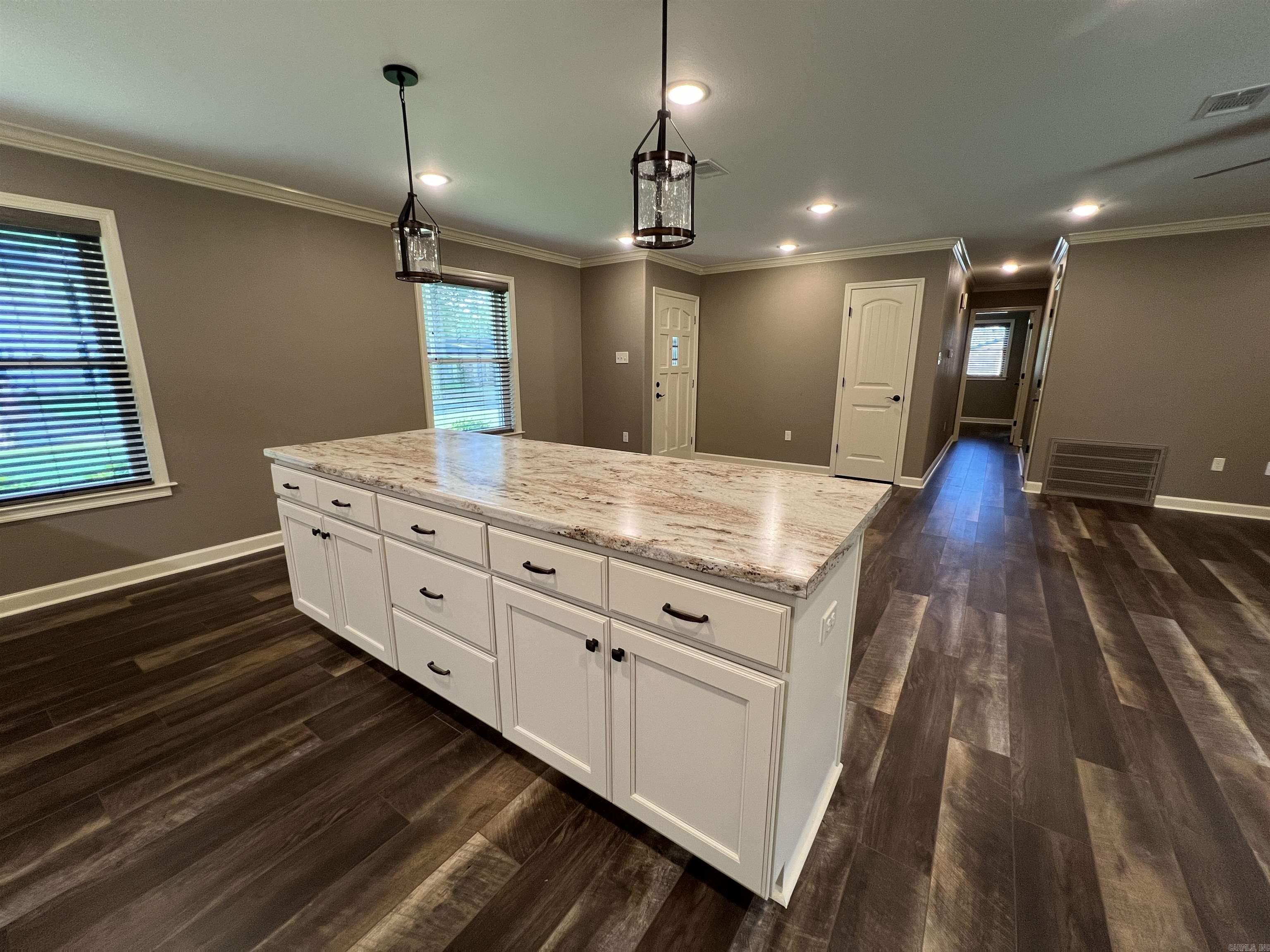 WEST GATE - Residential