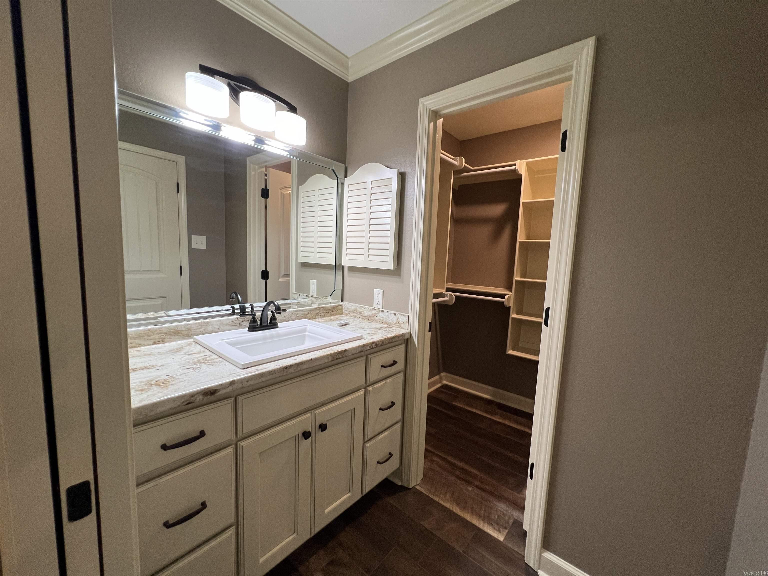 WEST GATE - Residential