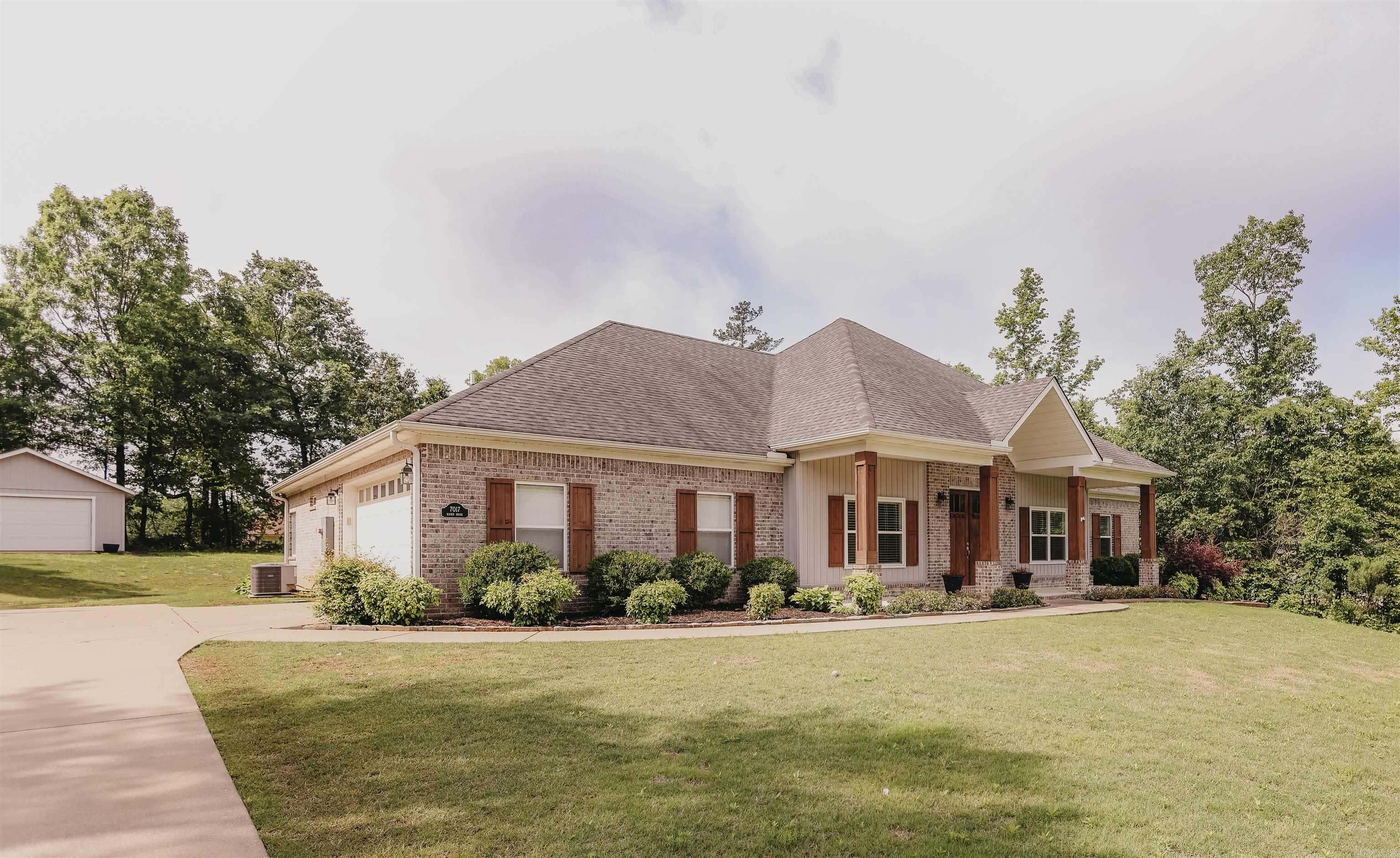 SPRINGDALE ESTATES - Residential