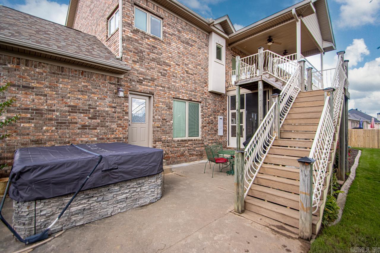 WALNUT POINTE NORTHLAKE SUBDIVIS - Residential