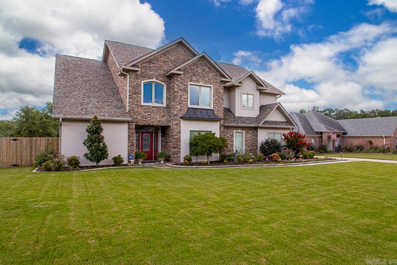 WALNUT POINTE NORTHLAKE SUBDIVIS - Residential