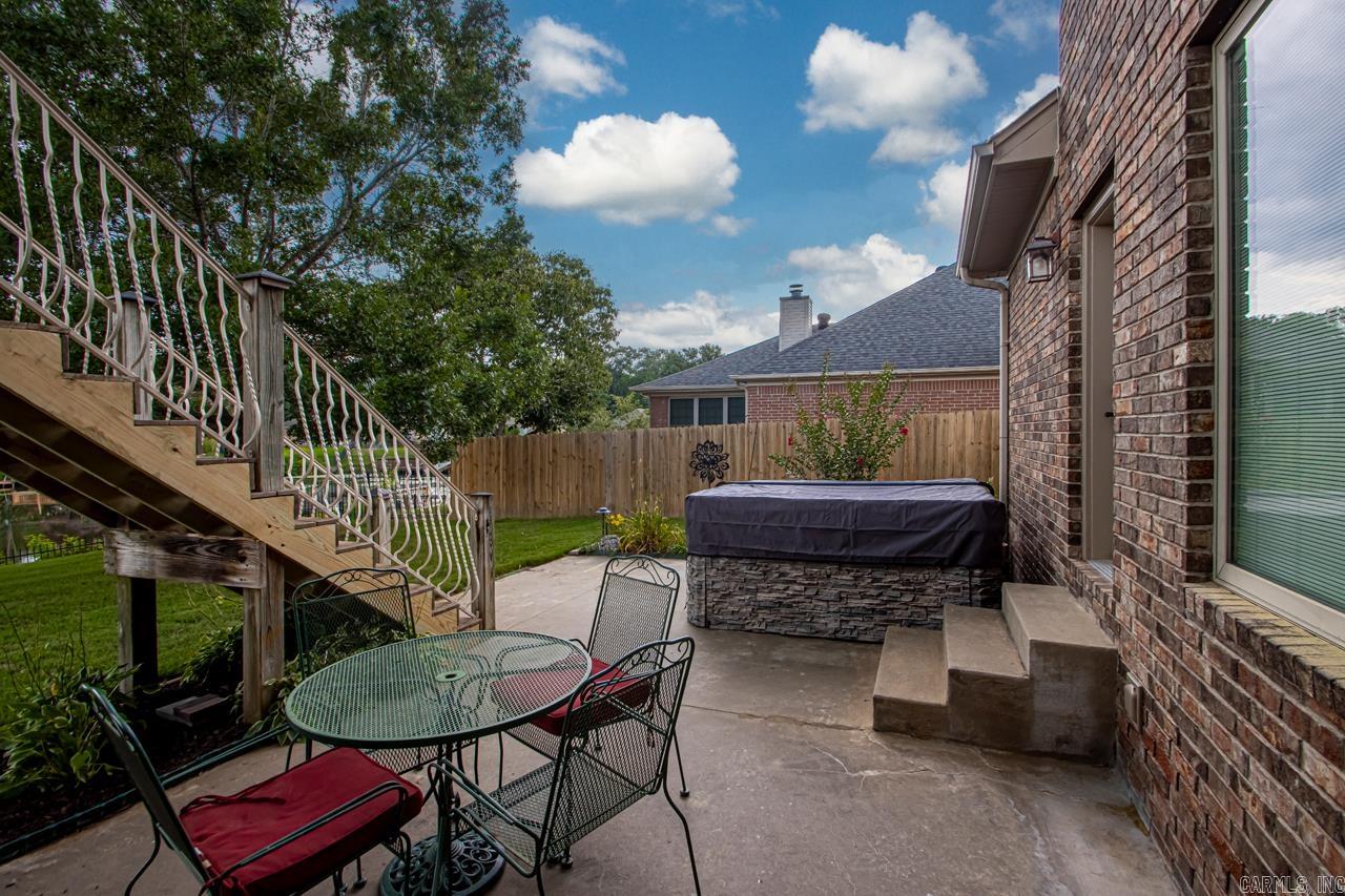 WALNUT POINTE NORTHLAKE SUBDIVIS - Residential