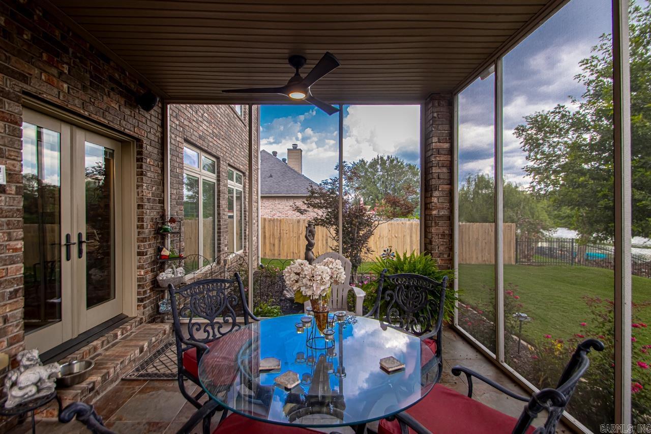 WALNUT POINTE NORTHLAKE SUBDIVIS - Residential