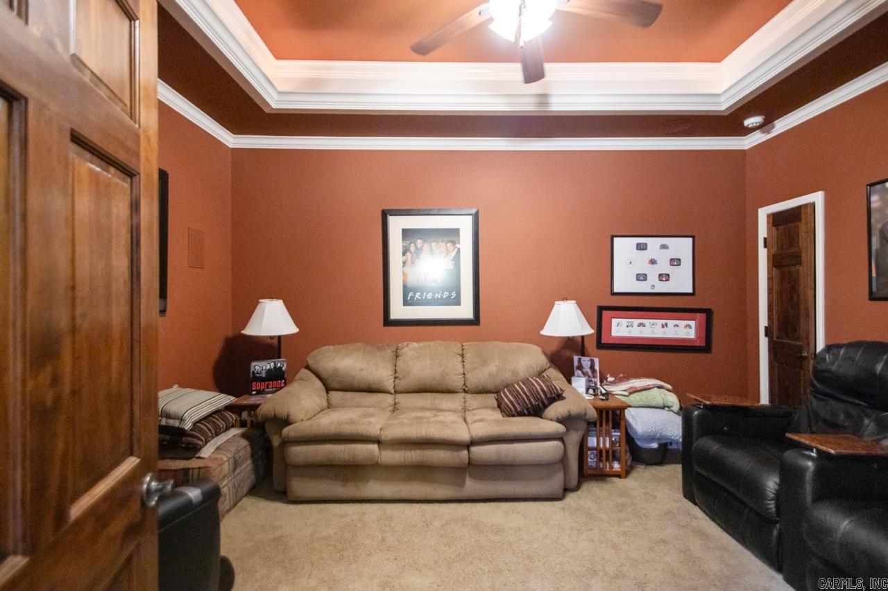 WALNUT POINTE NORTHLAKE SUBDIVIS - Residential