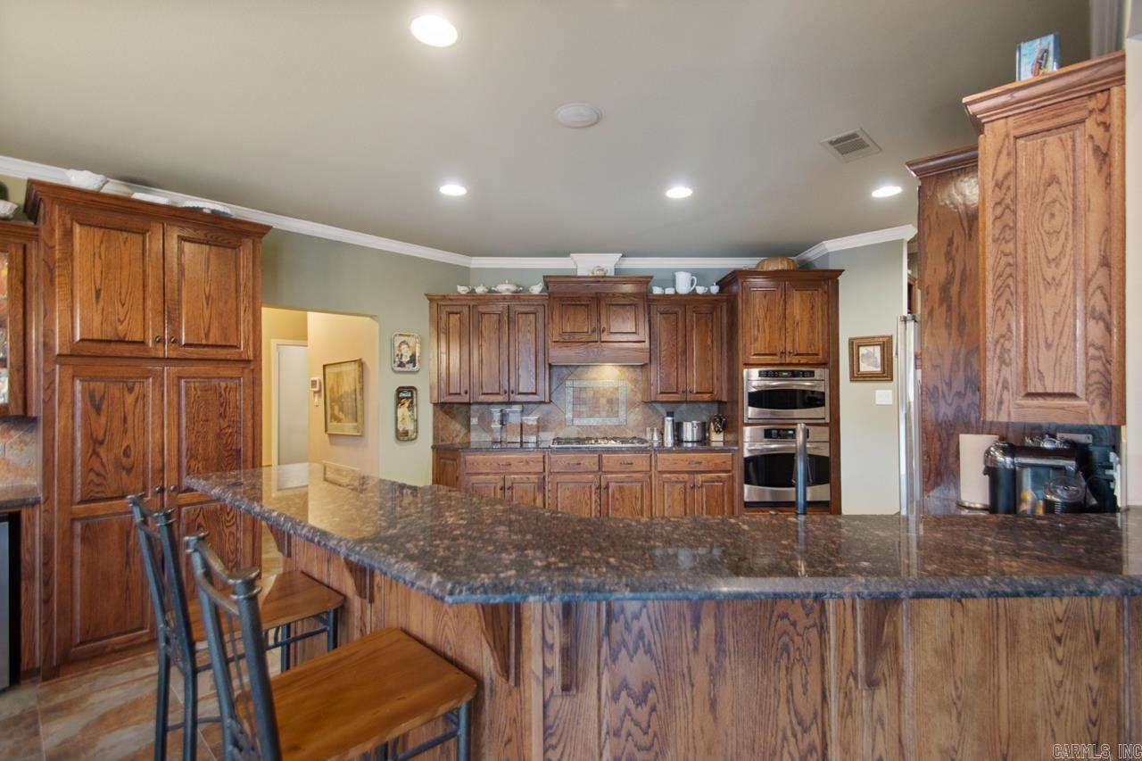 WALNUT POINTE NORTHLAKE SUBDIVIS - Residential