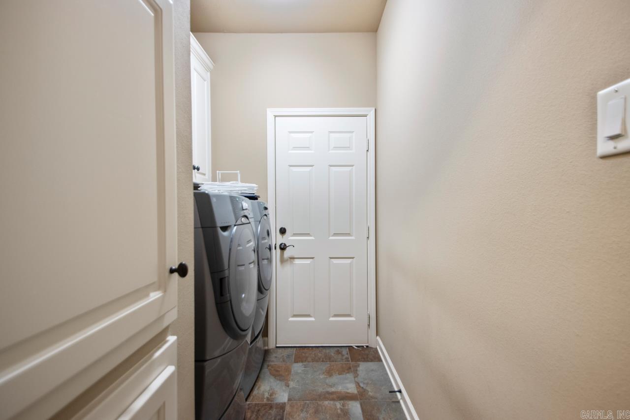 WALNUT POINTE NORTHLAKE SUBDIVIS - Residential