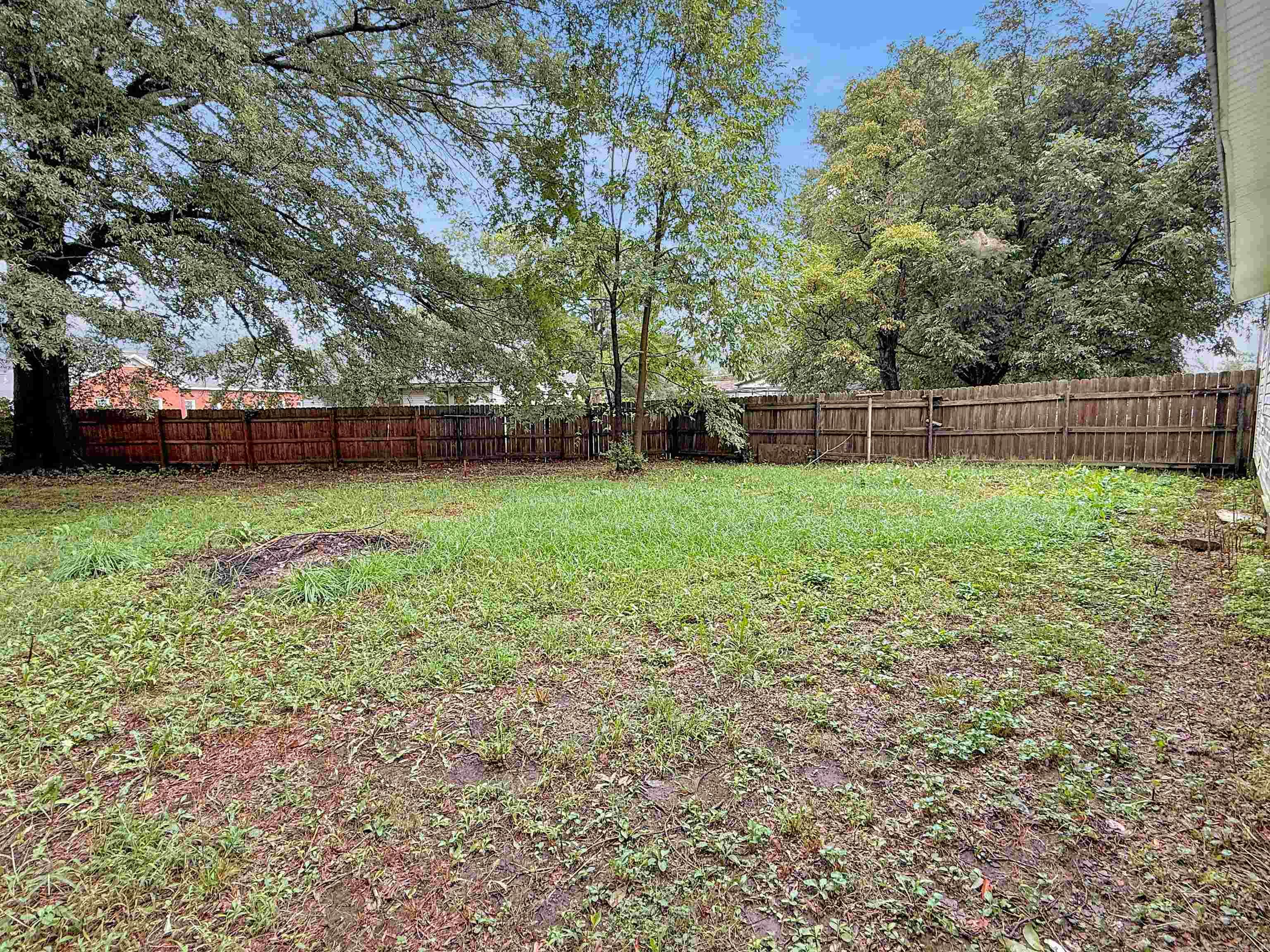 CAULKSVILLE - Residential