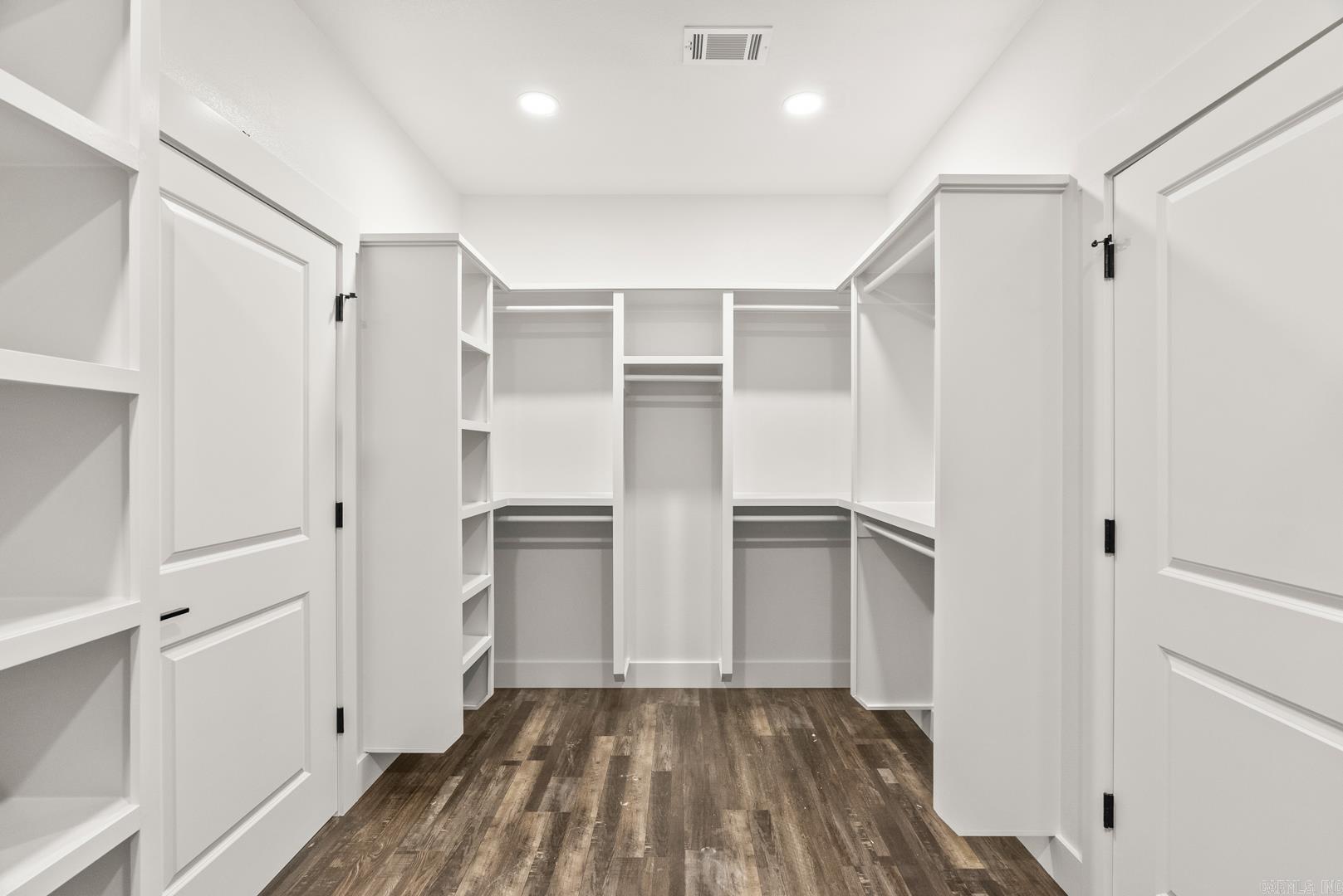 REPUBLICAN VALLEY ESTATES - Residential