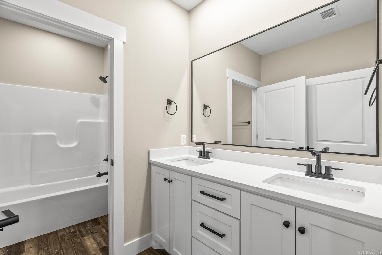 REPUBLICAN VALLEY ESTATES - Residential