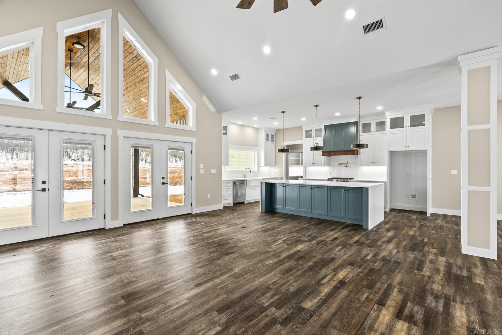 REPUBLICAN VALLEY ESTATES - Residential