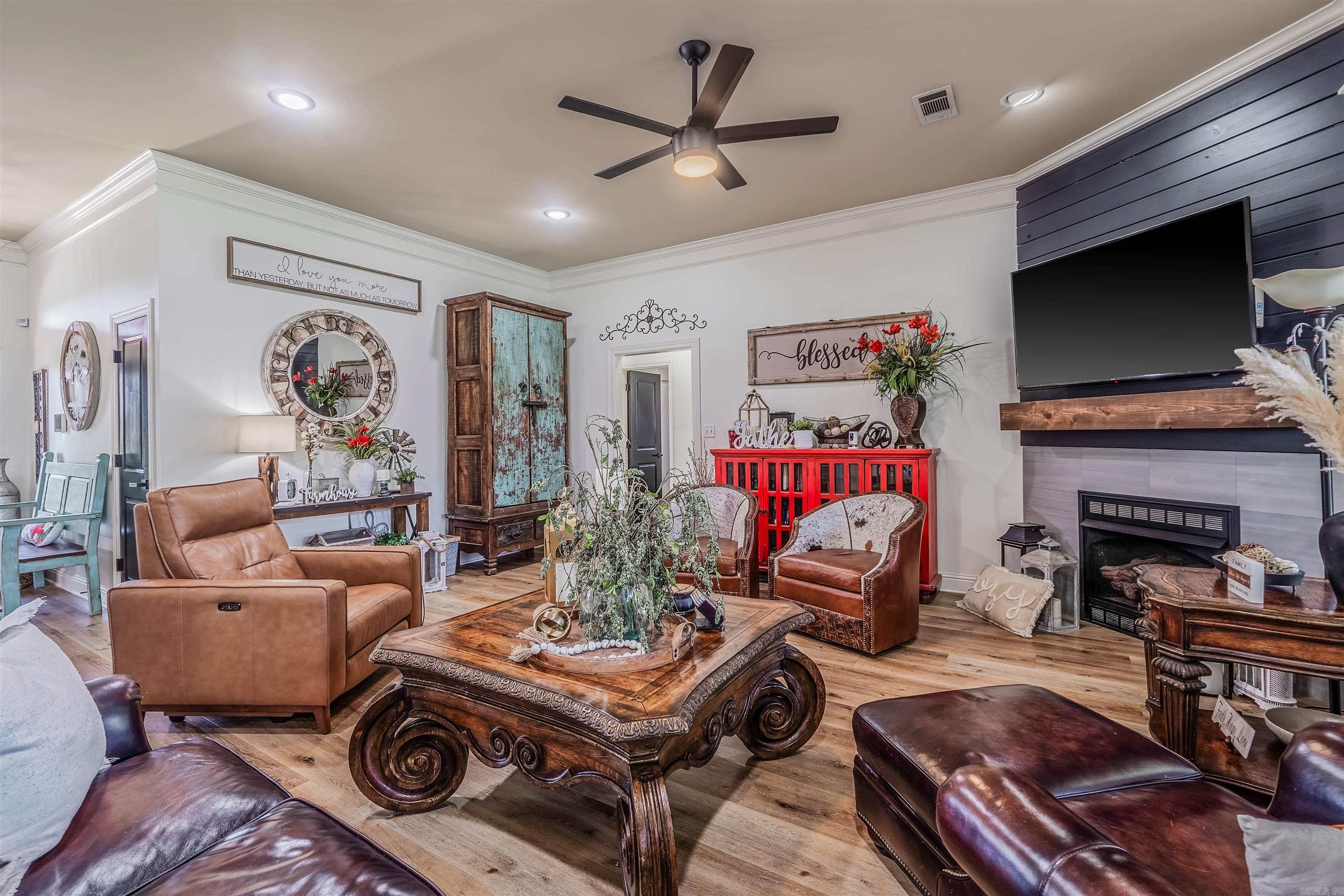 COLONY WEST S/D - Residential