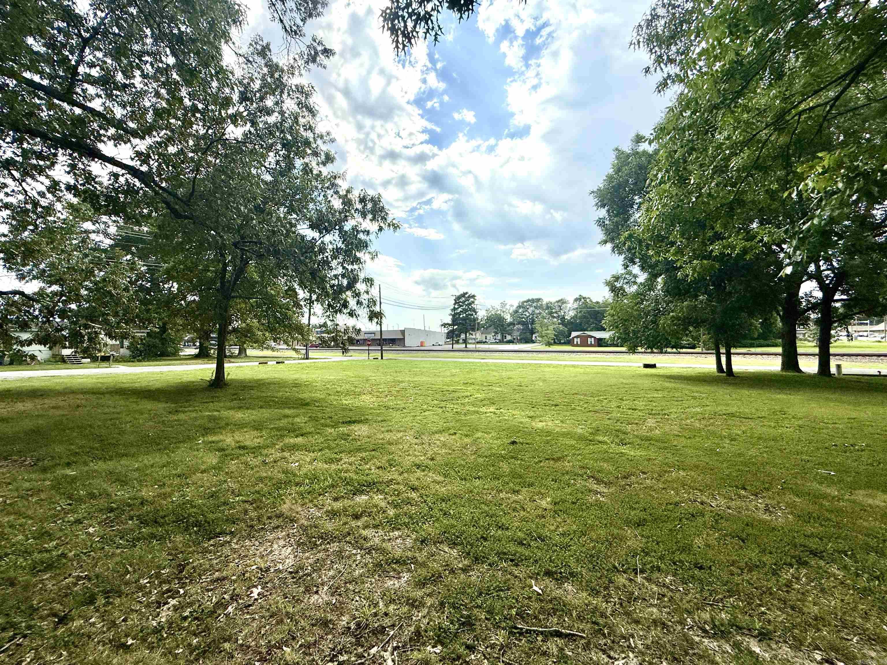 OT Cabot - Commercial Sale