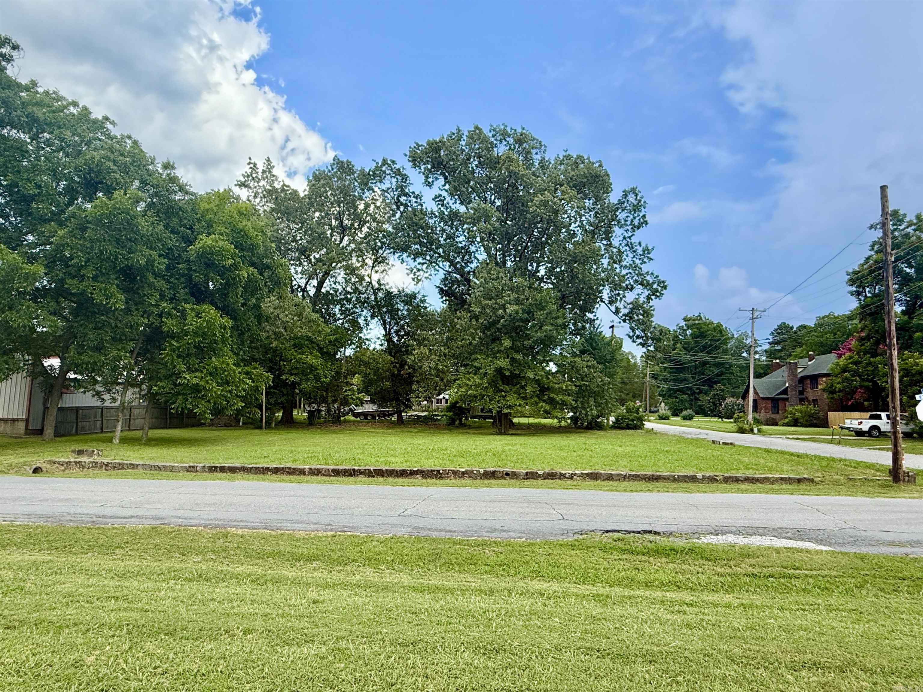 OT Cabot - Commercial Sale