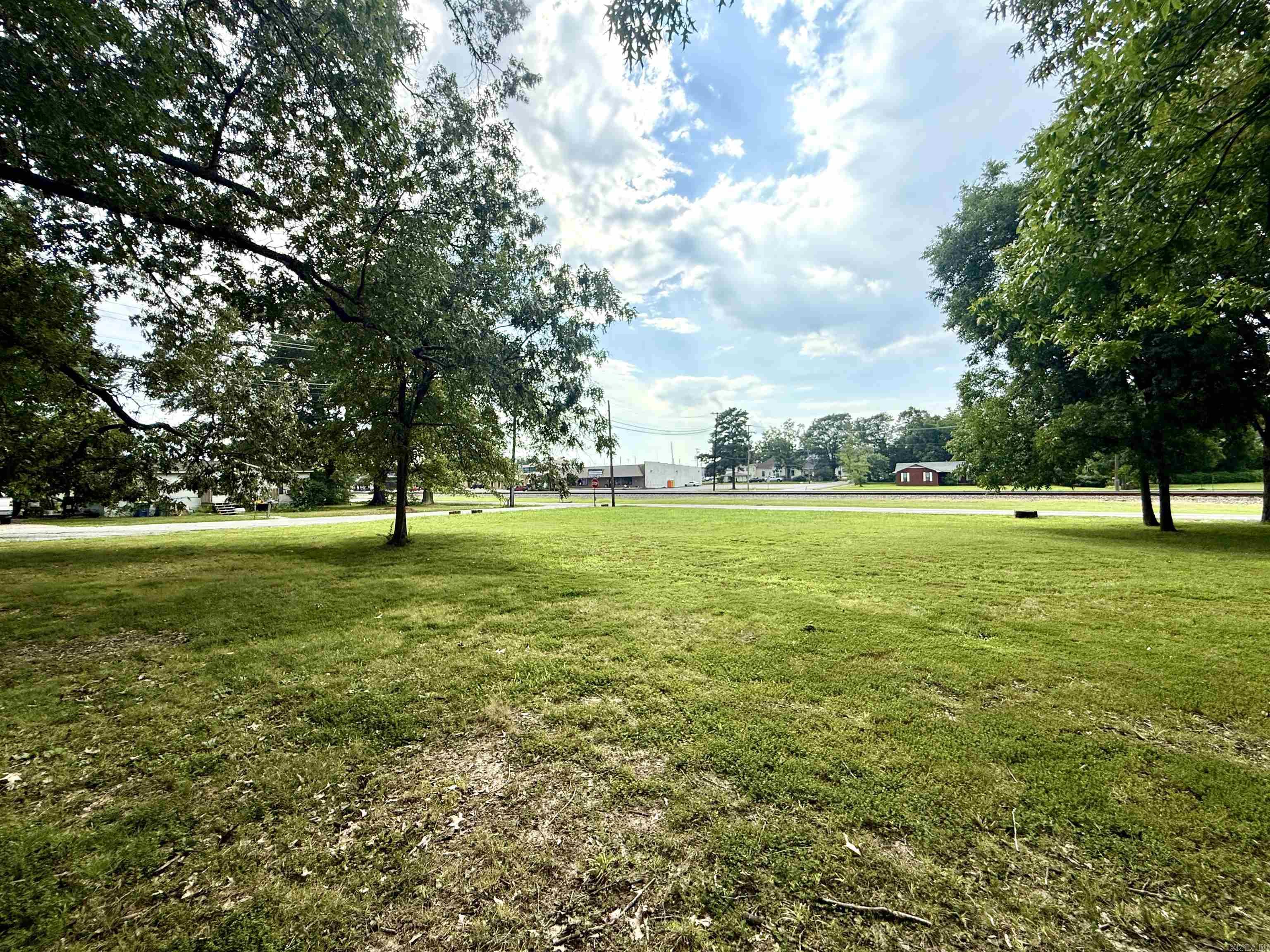 OT Cabot - Commercial Sale