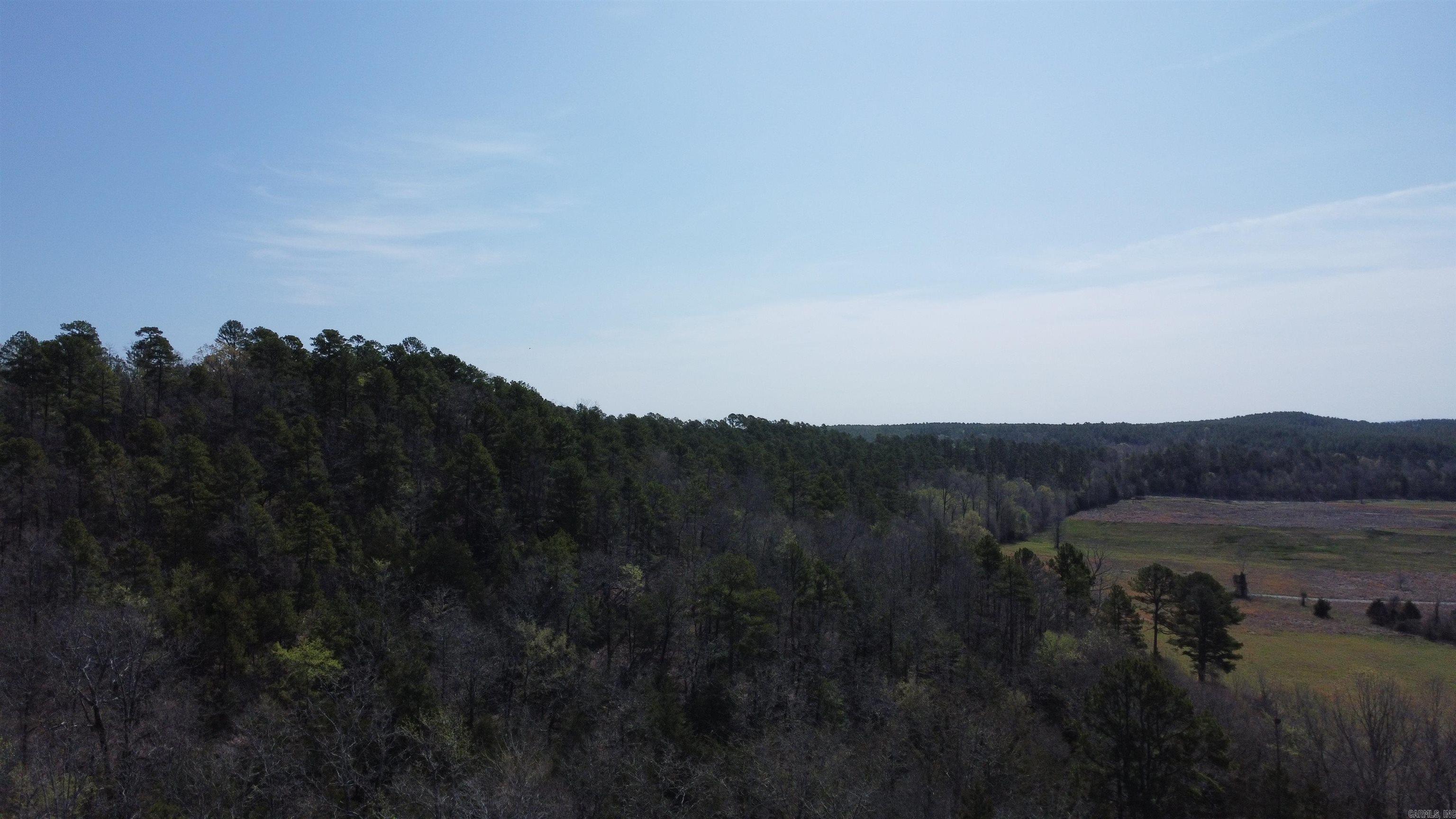 REVAS RETREAT - Land