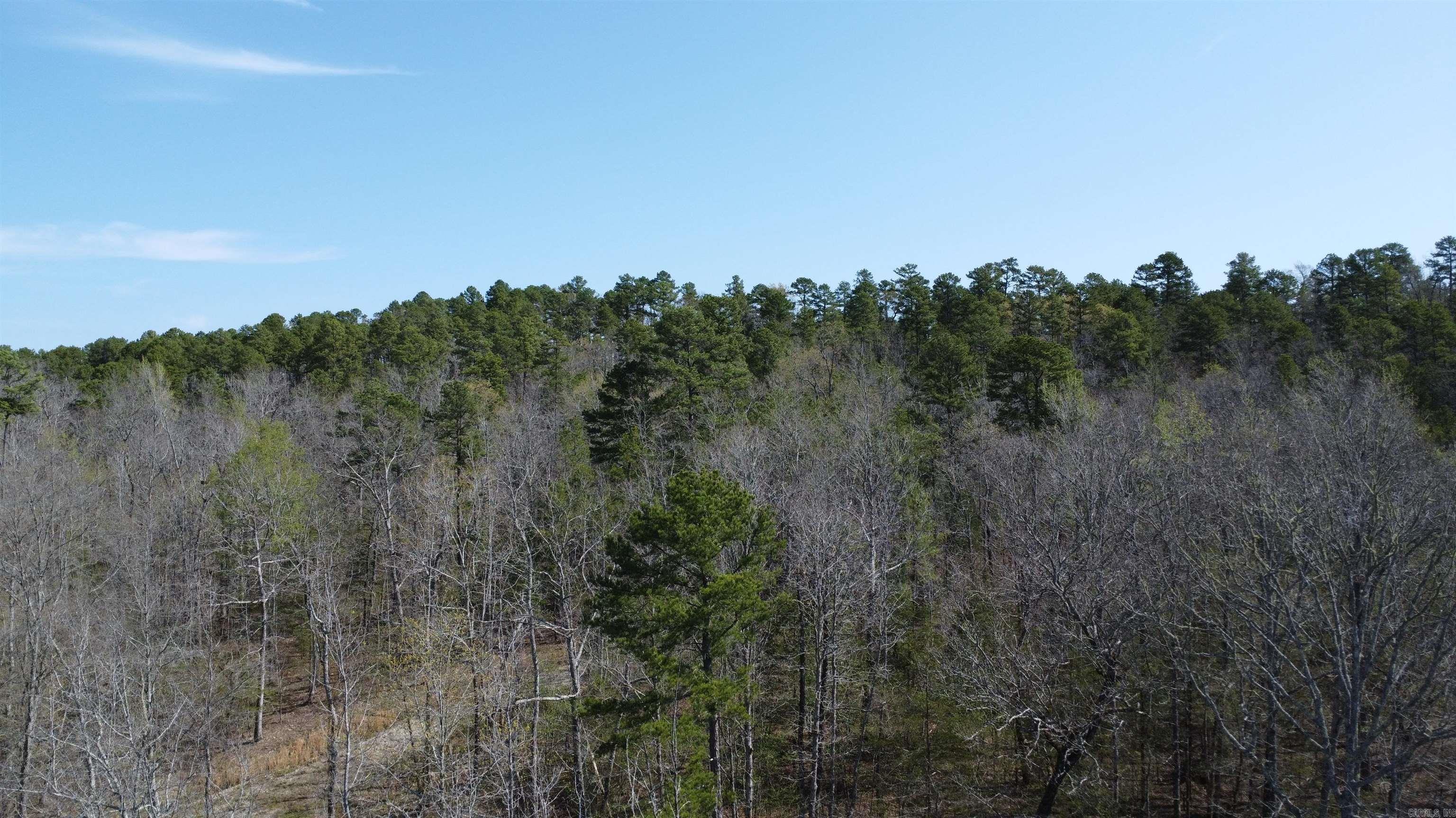 REVAS RETREAT - Land