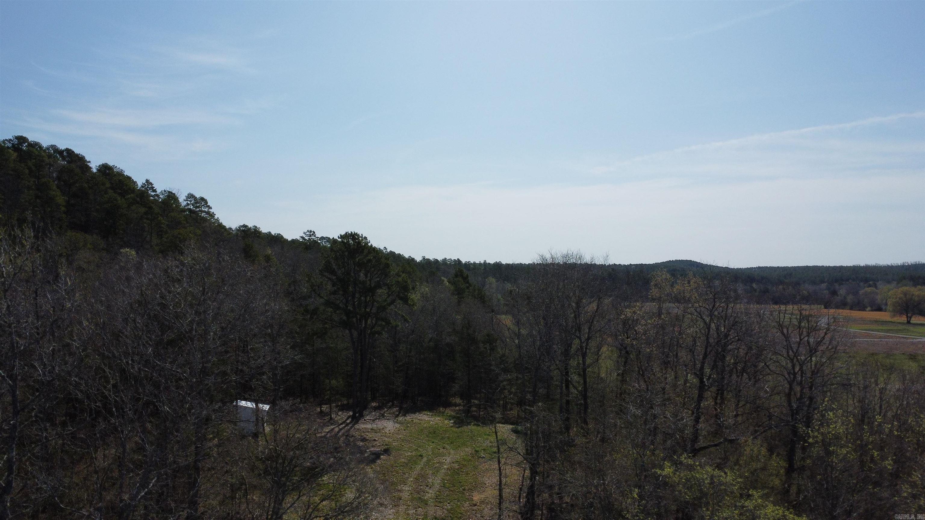 REVAS RETREAT - Land