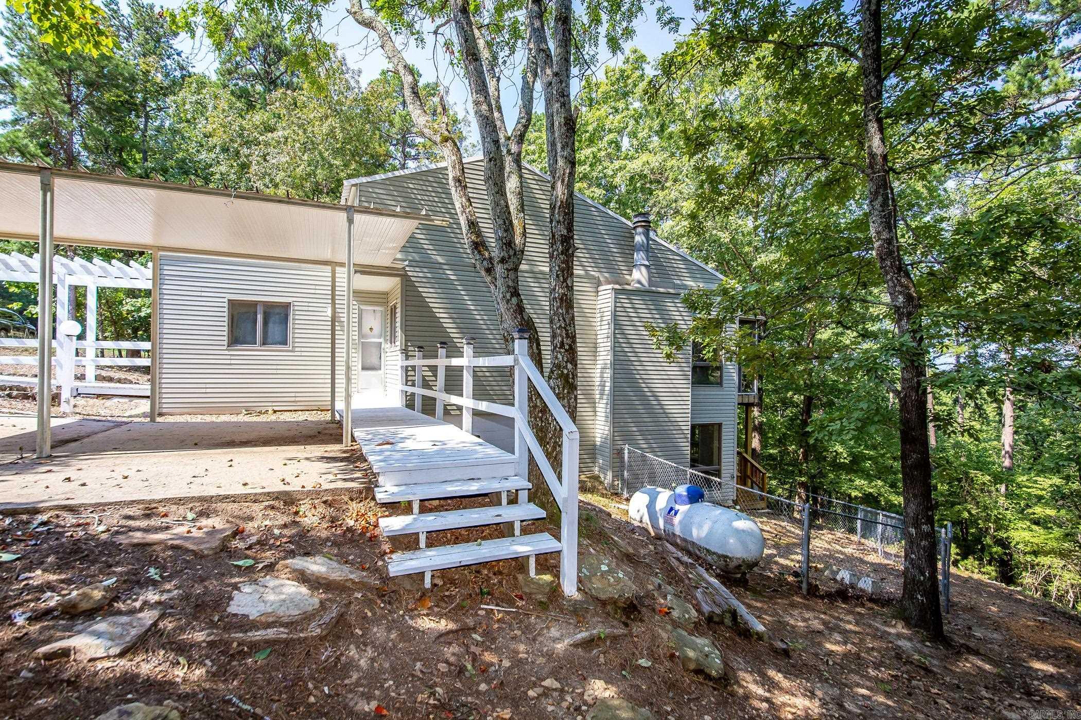 INDIAN HILLS - Residential