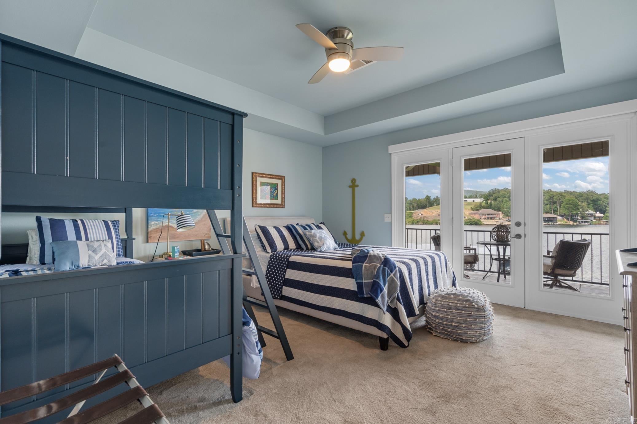 MAJESTIC LAKE VILLAGE TOWNHOMES - Residential
