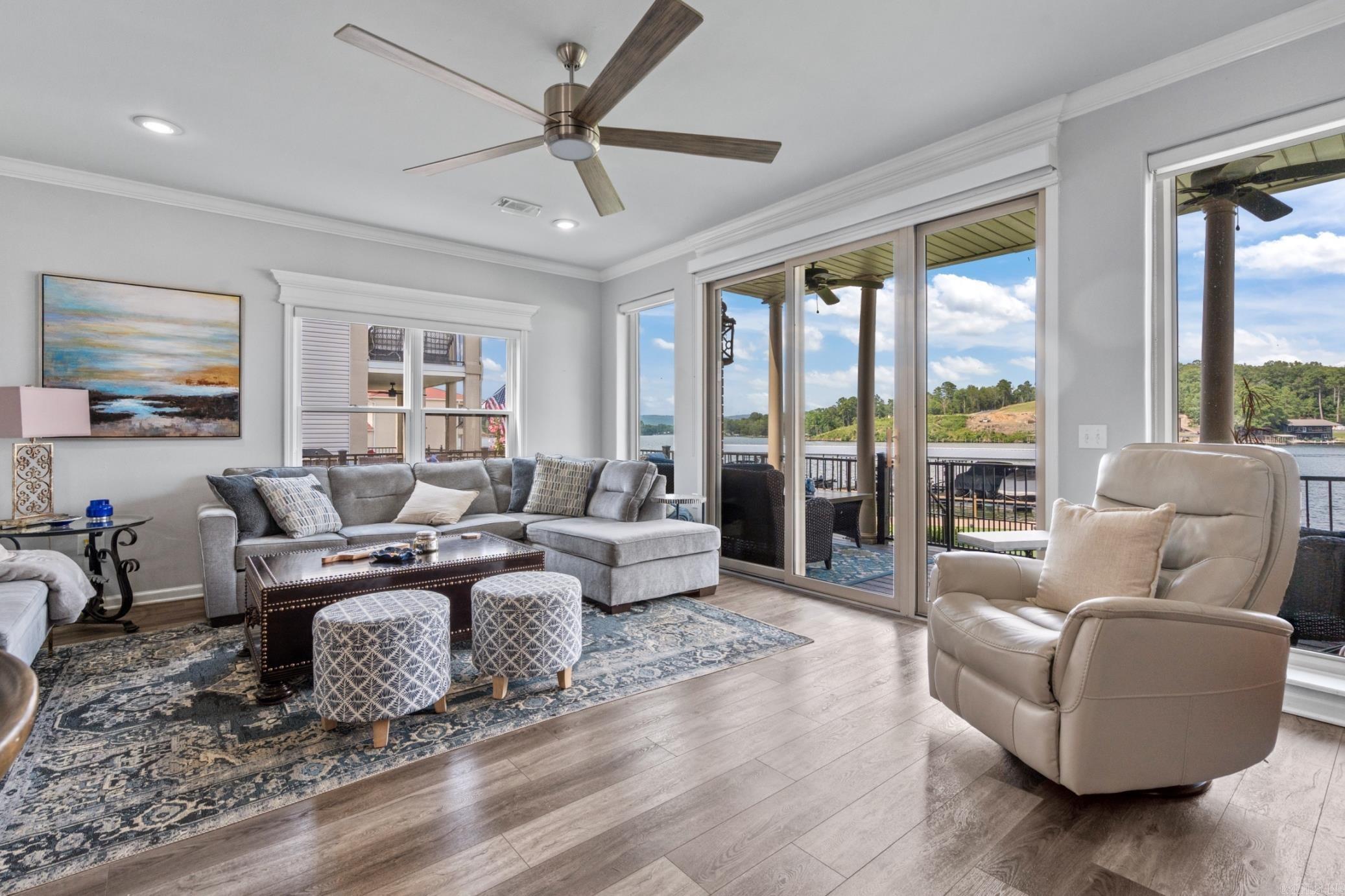 MAJESTIC LAKE VILLAGE TOWNHOMES - Residential