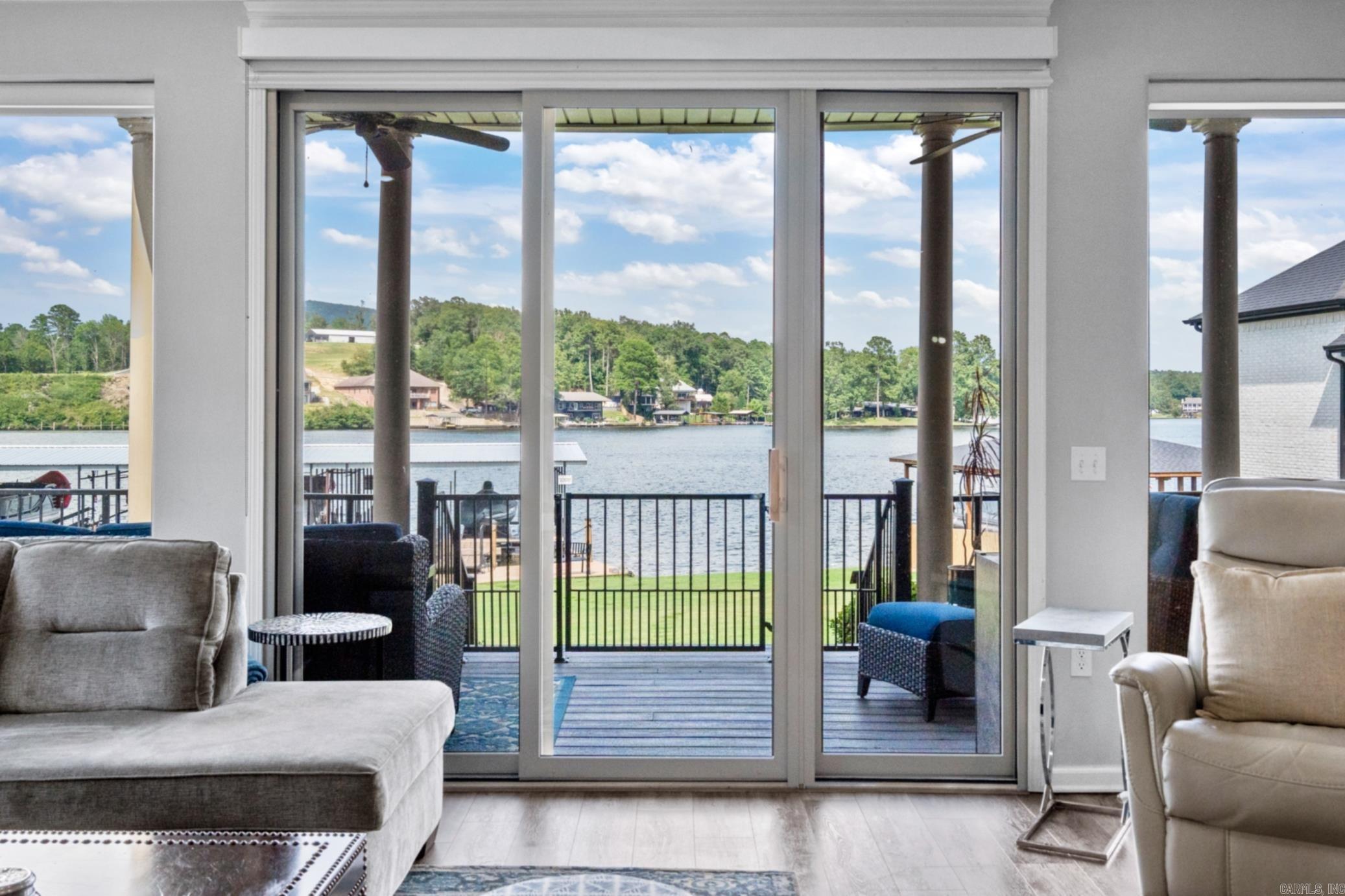 MAJESTIC LAKE VILLAGE TOWNHOMES - Residential