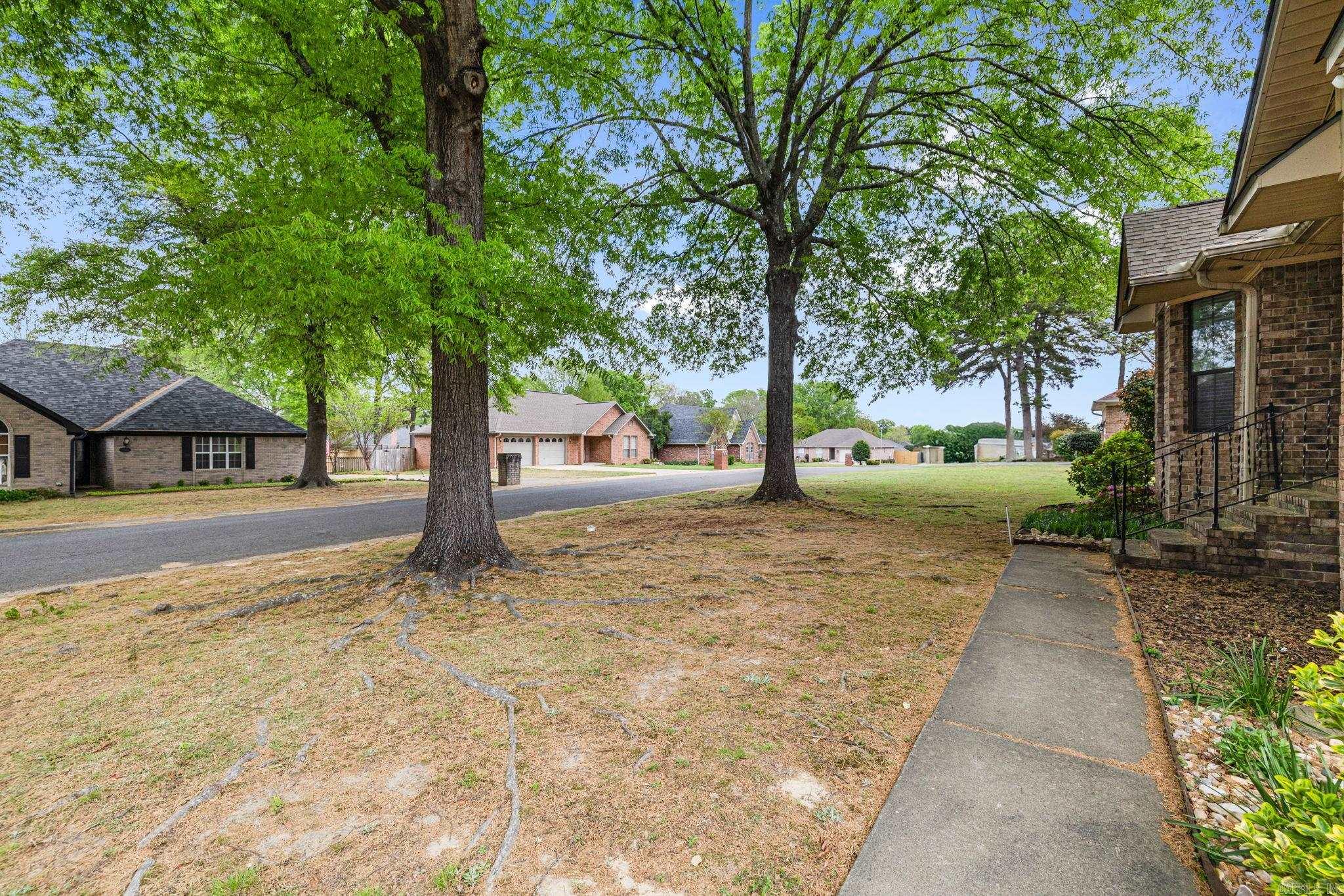 SADDLETOP - Residential