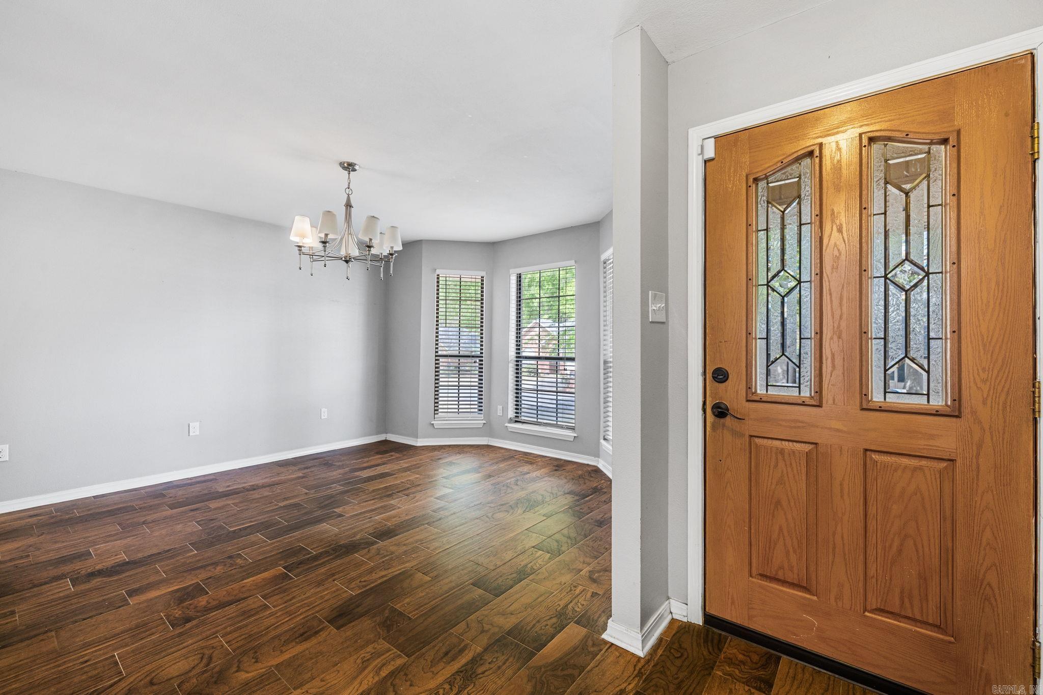 SADDLETOP - Residential