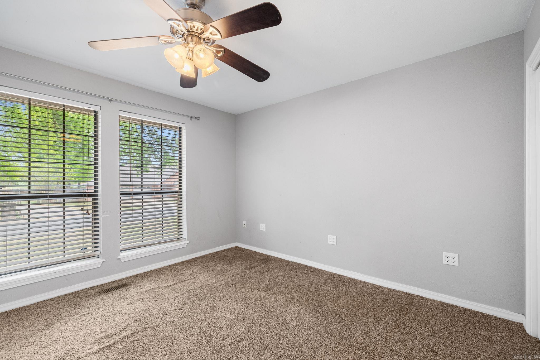 SADDLETOP - Residential