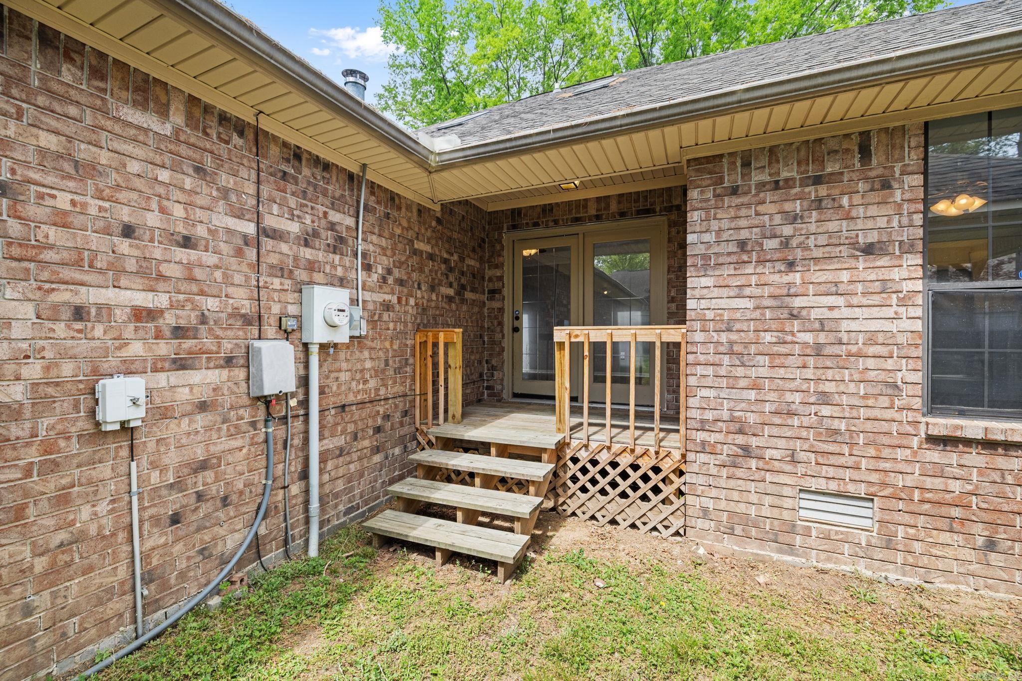 SADDLETOP - Residential