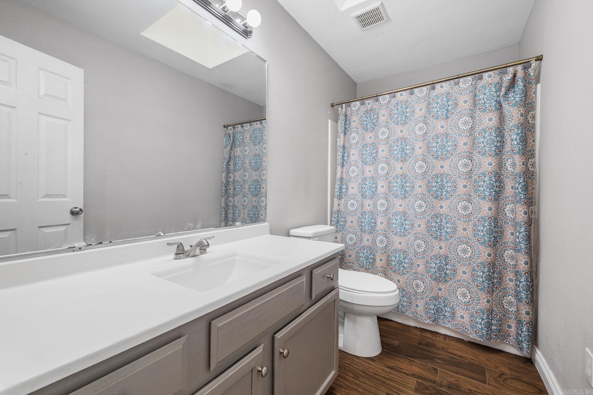 SADDLETOP - Residential