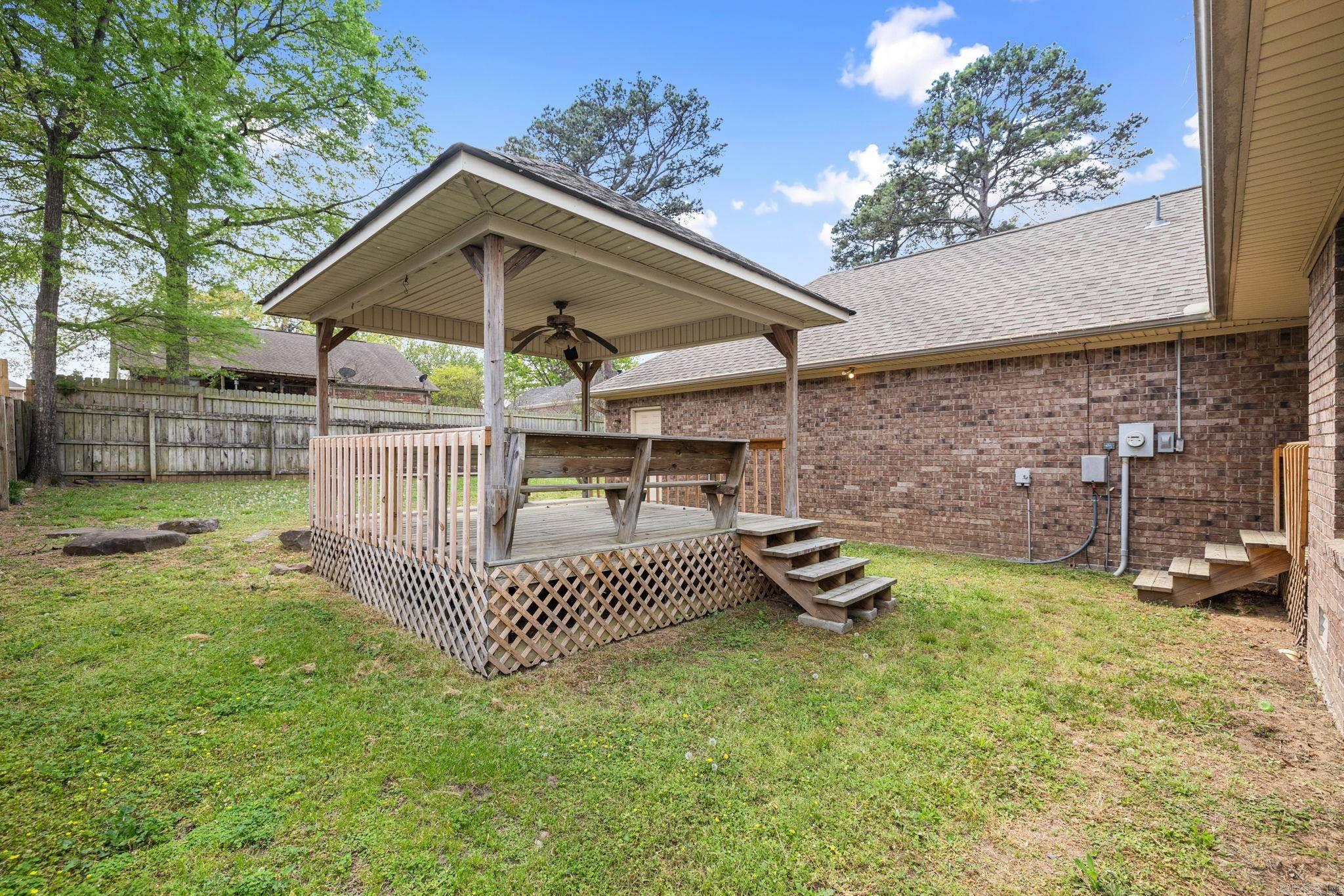 SADDLETOP - Residential