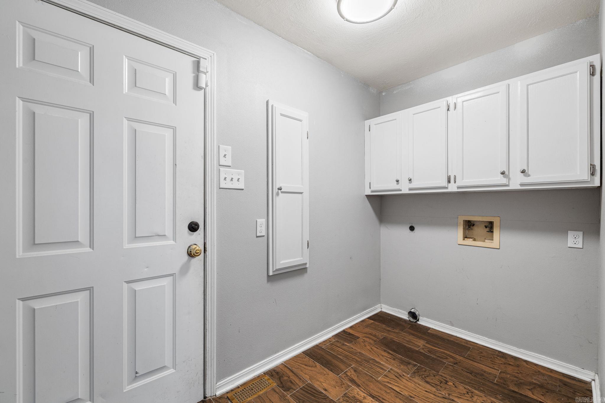 SADDLETOP - Residential