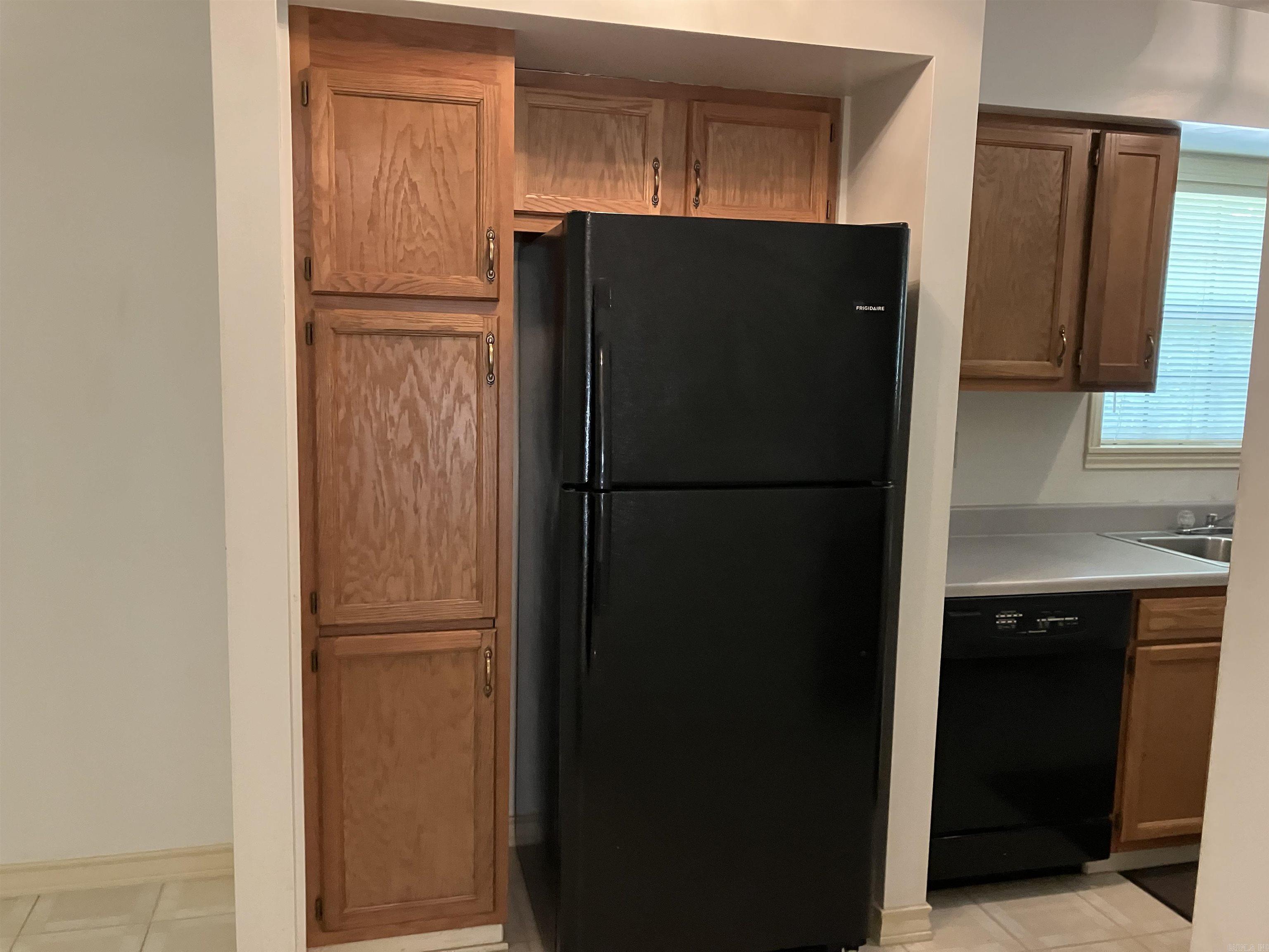 PENCIL BLUFF - Residential