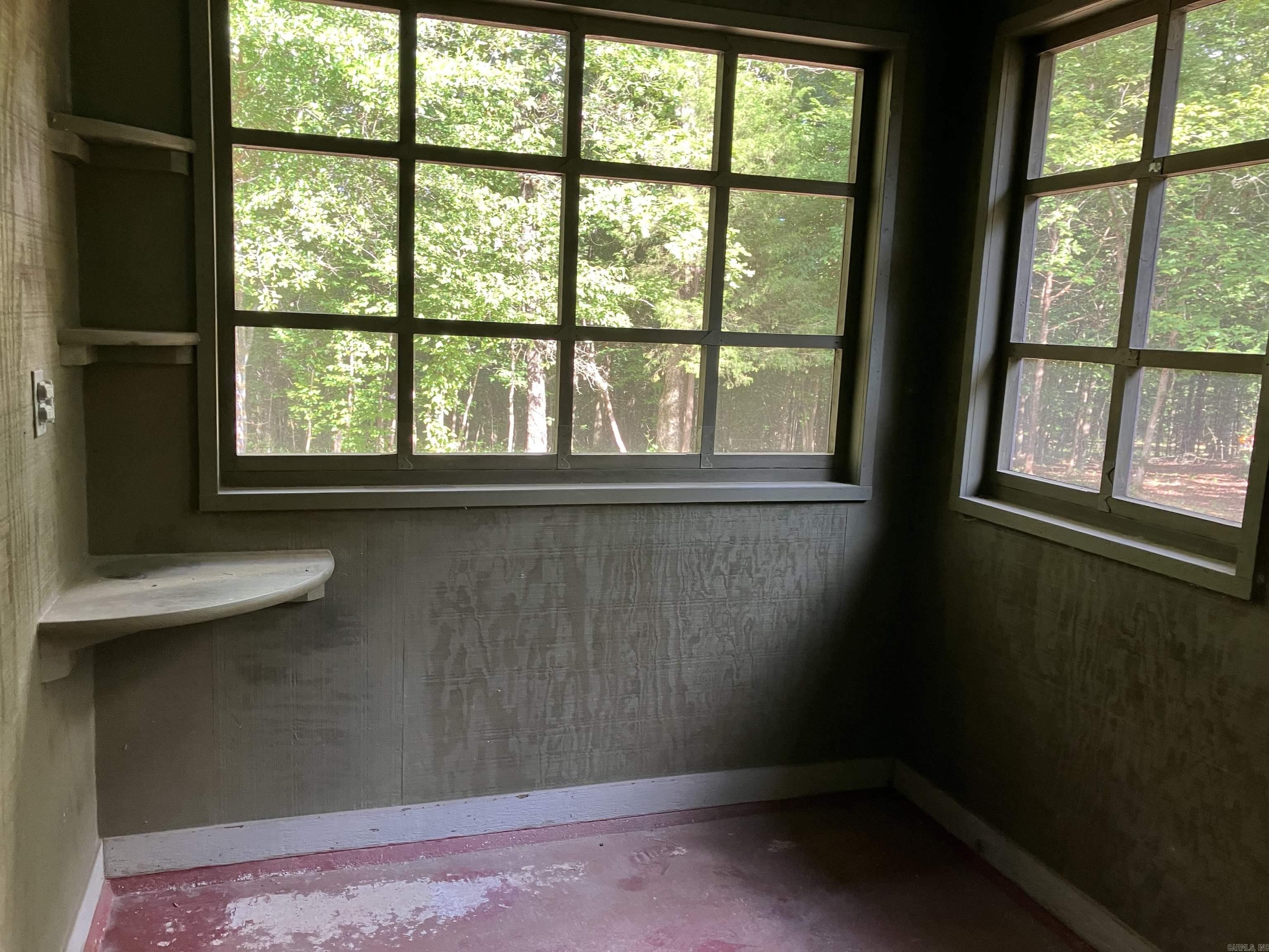 PENCIL BLUFF - Residential