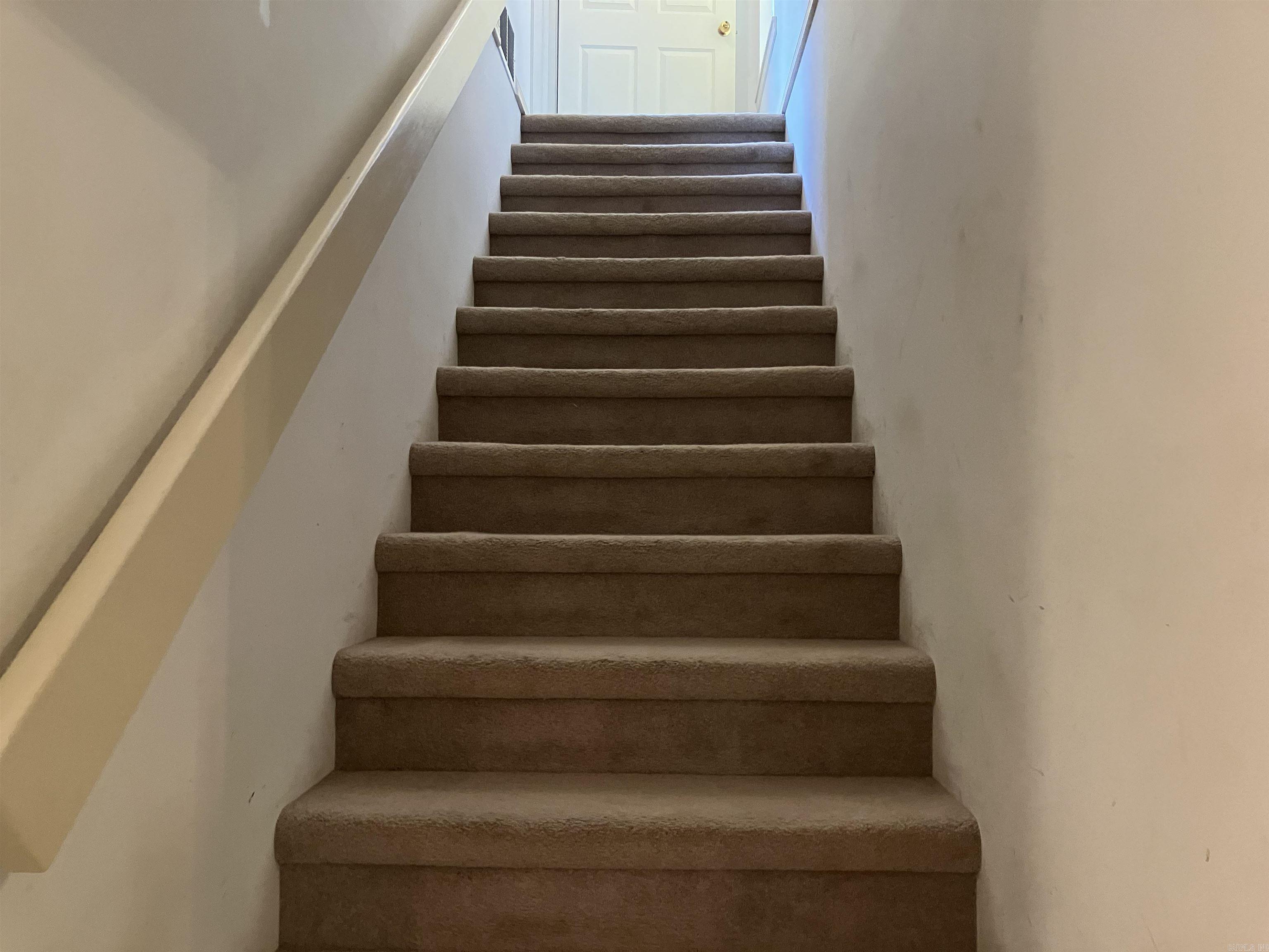 PENCIL BLUFF - Residential