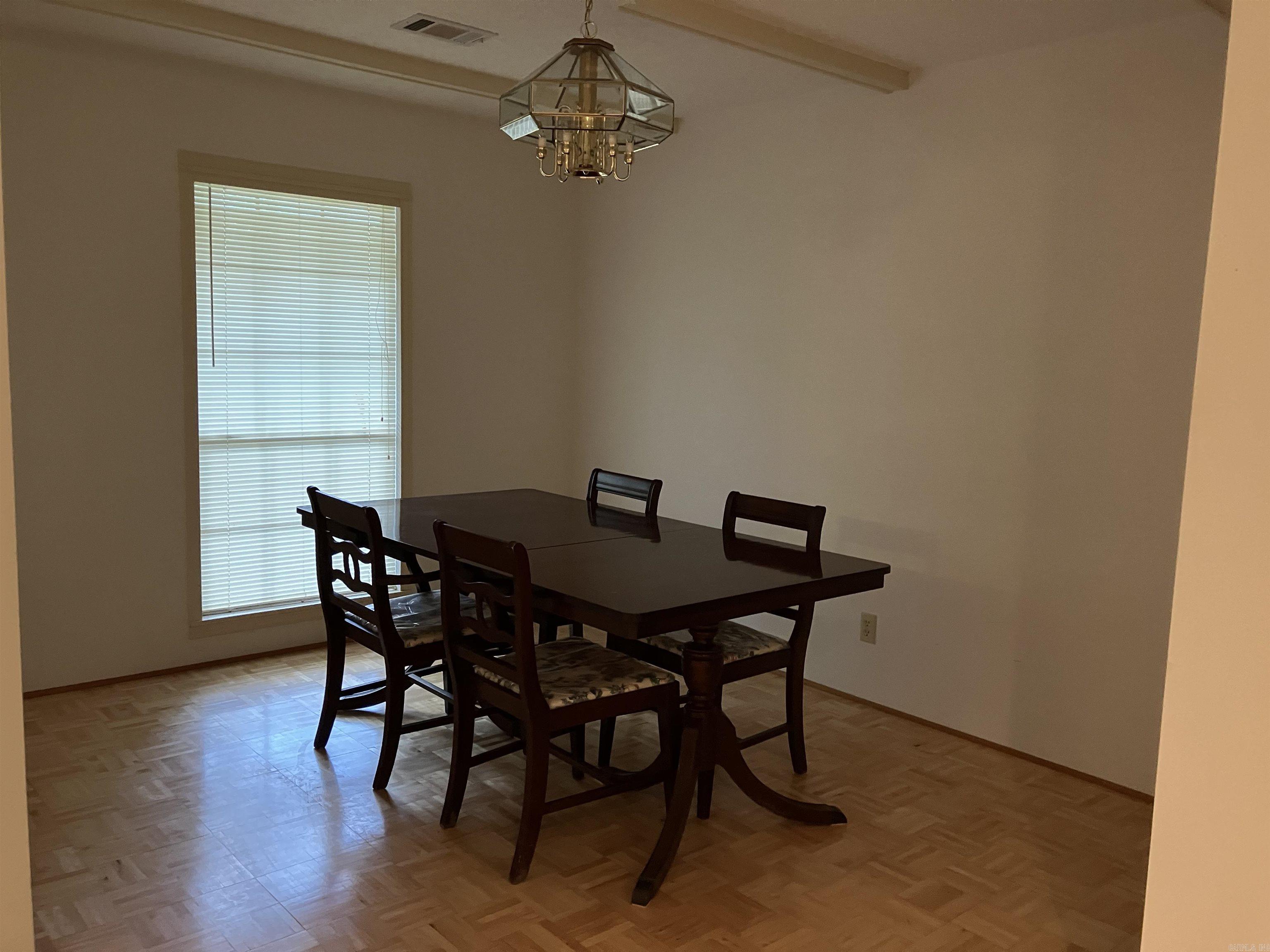 PENCIL BLUFF - Residential