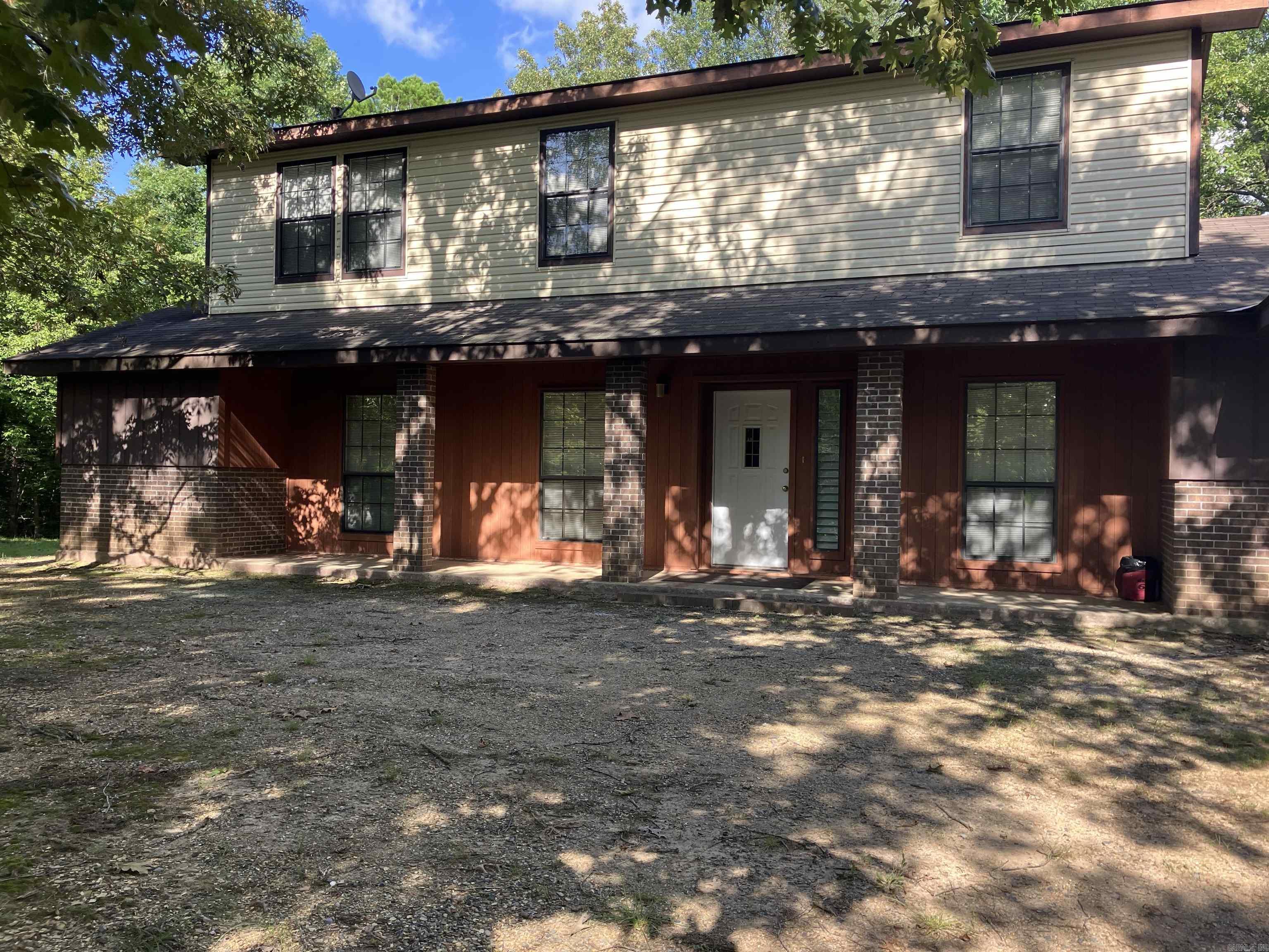 PENCIL BLUFF - Residential