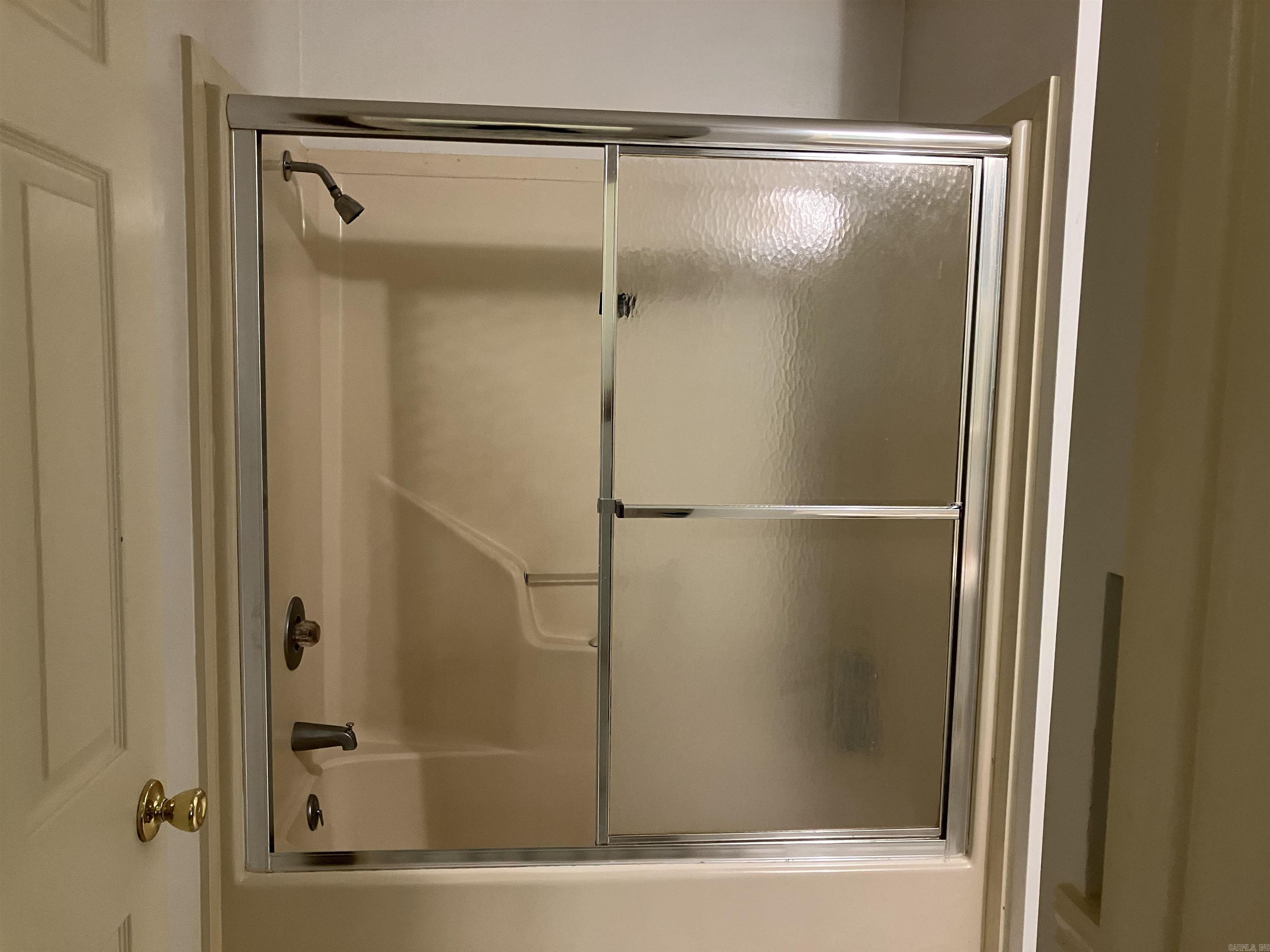 PENCIL BLUFF - Residential