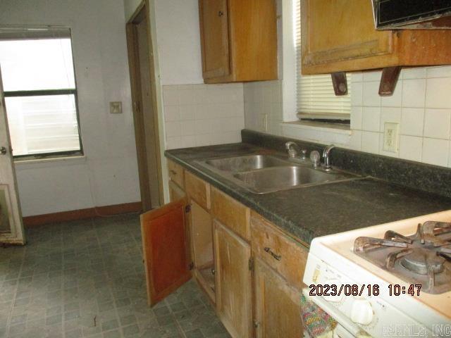 RICHARDS & MCCAFFERTY - Residential