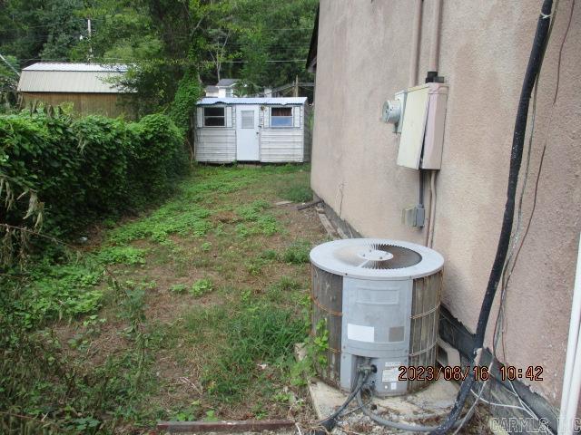 RICHARDS & MCCAFFERTY - Residential