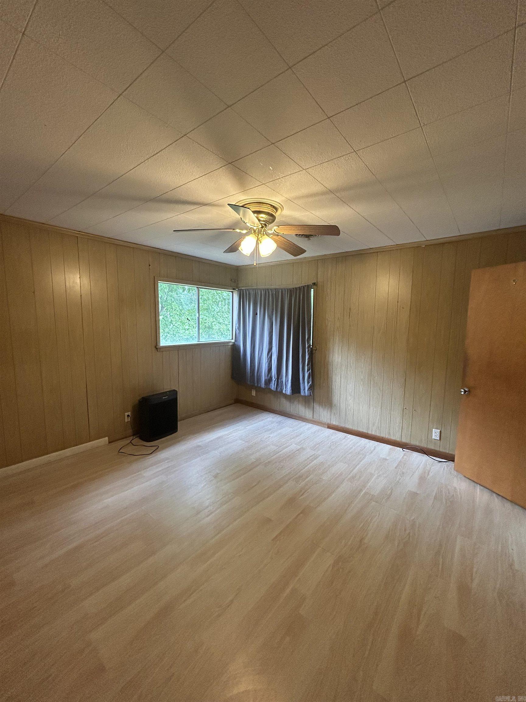 WEST WOODS - Residential