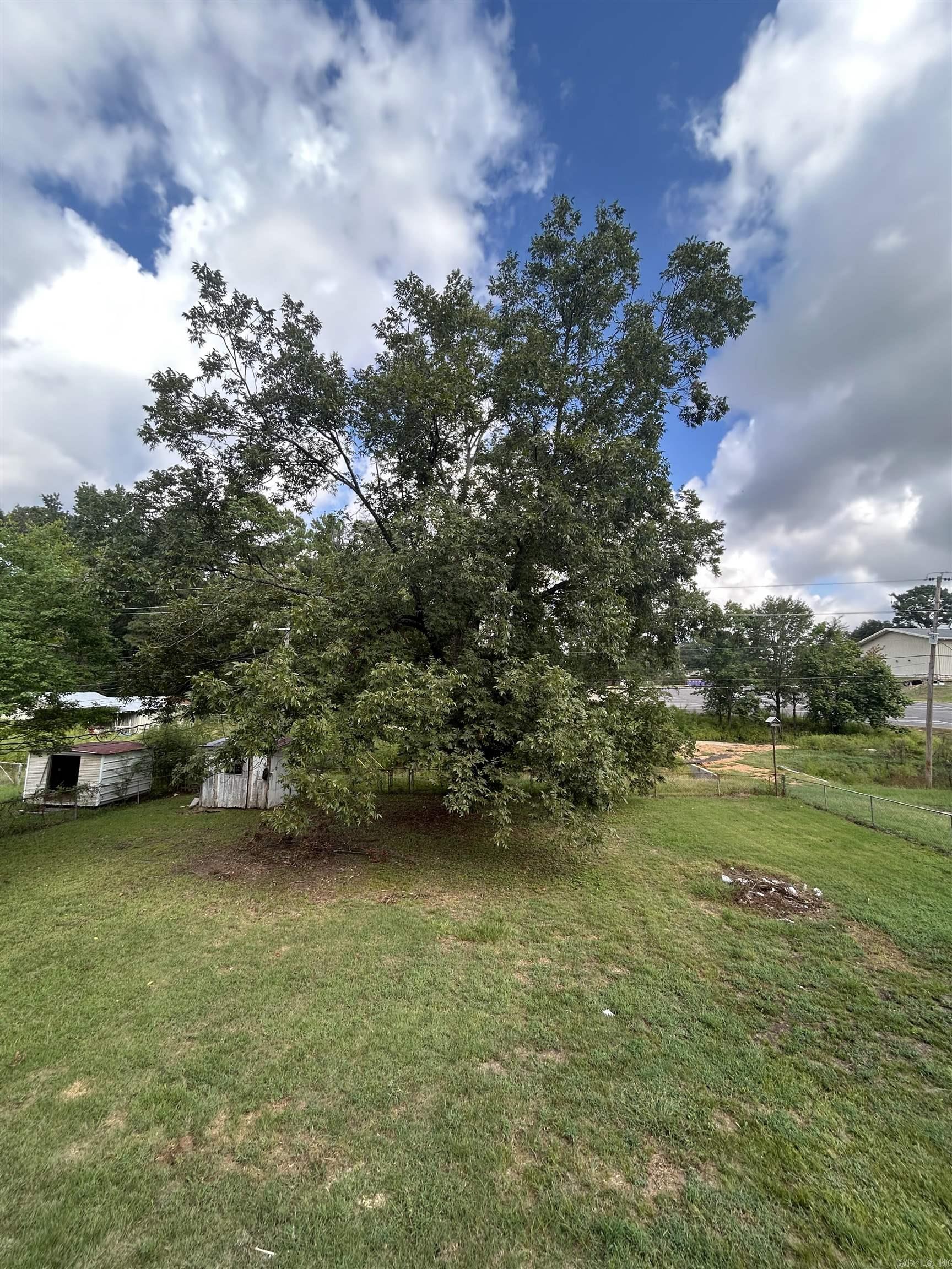 WEST WOODS - Residential