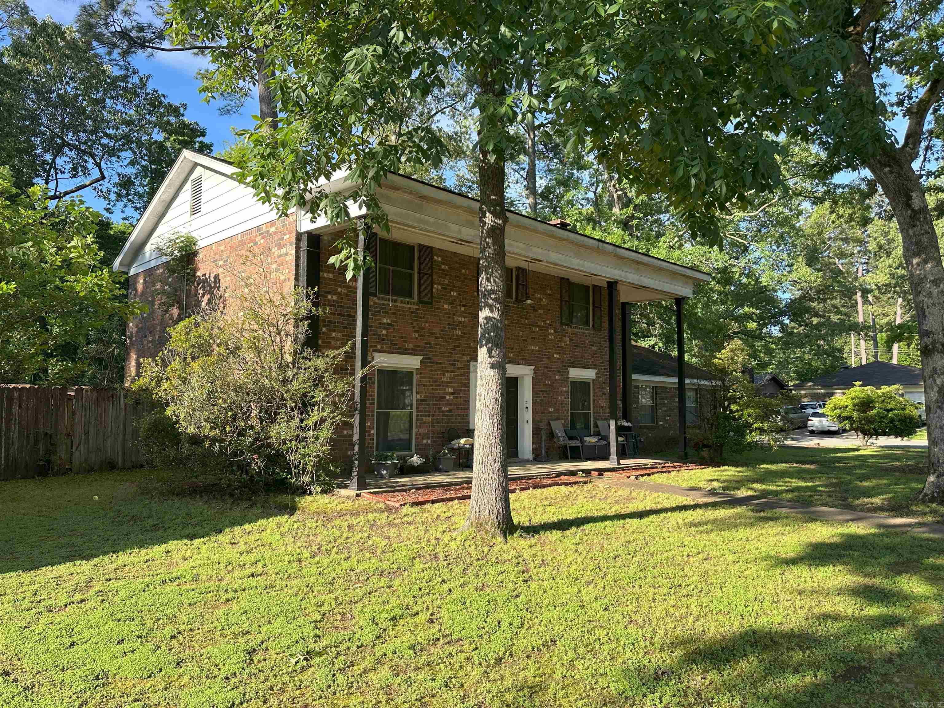 ALLENDALE MANOR - Residential