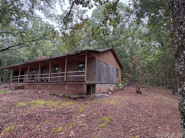 3 bedroom home in the country. Sits on almost 3 acres in a private setting with room to garden and more. Open kitchen, living, dining area. Agent must bid on Hubzu.com: https://www.hubzu.com/property/9321805413-15874-Highway-123-Hagarville-AR-72839 Seller Pays: Buyer uses Premium Title Services, the sellerās preferred title partner and closing agent. This lets the buyer bypass the title insurance fee, related search costs and reduced escrow/settlement fees, since the seller will cover those charges. The average charges for title search and insurance is $1225 & escrow/settlement fees is $875, resulting in an overall savings of ~$1660 for buyers, who opt for Premium Title Services.