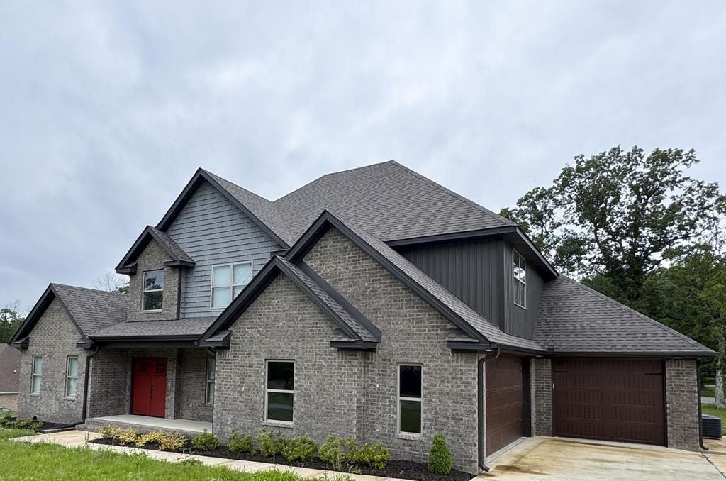 SIERRA RIDGE - Residential