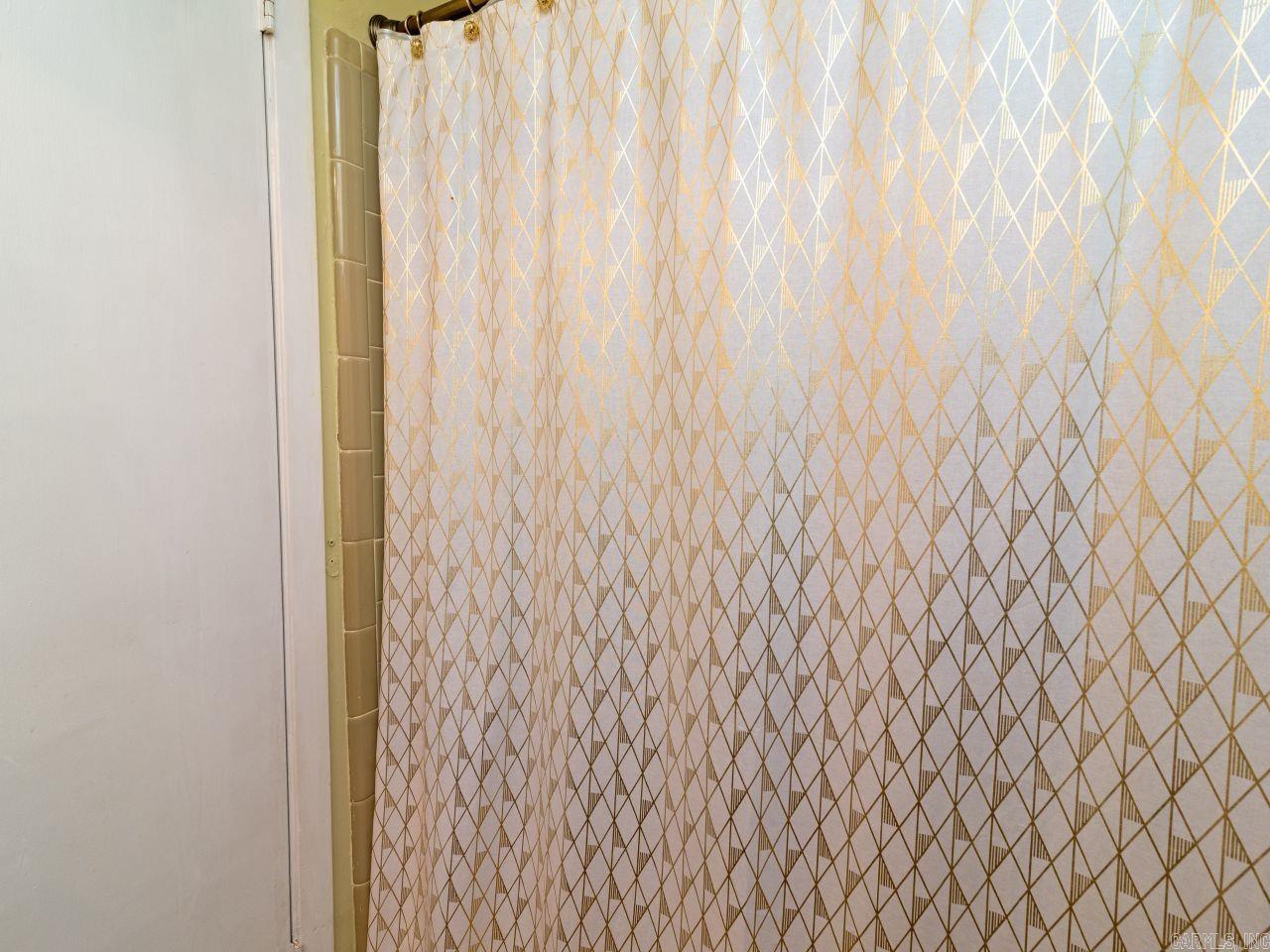 PLYMOUTH PARK - Residential